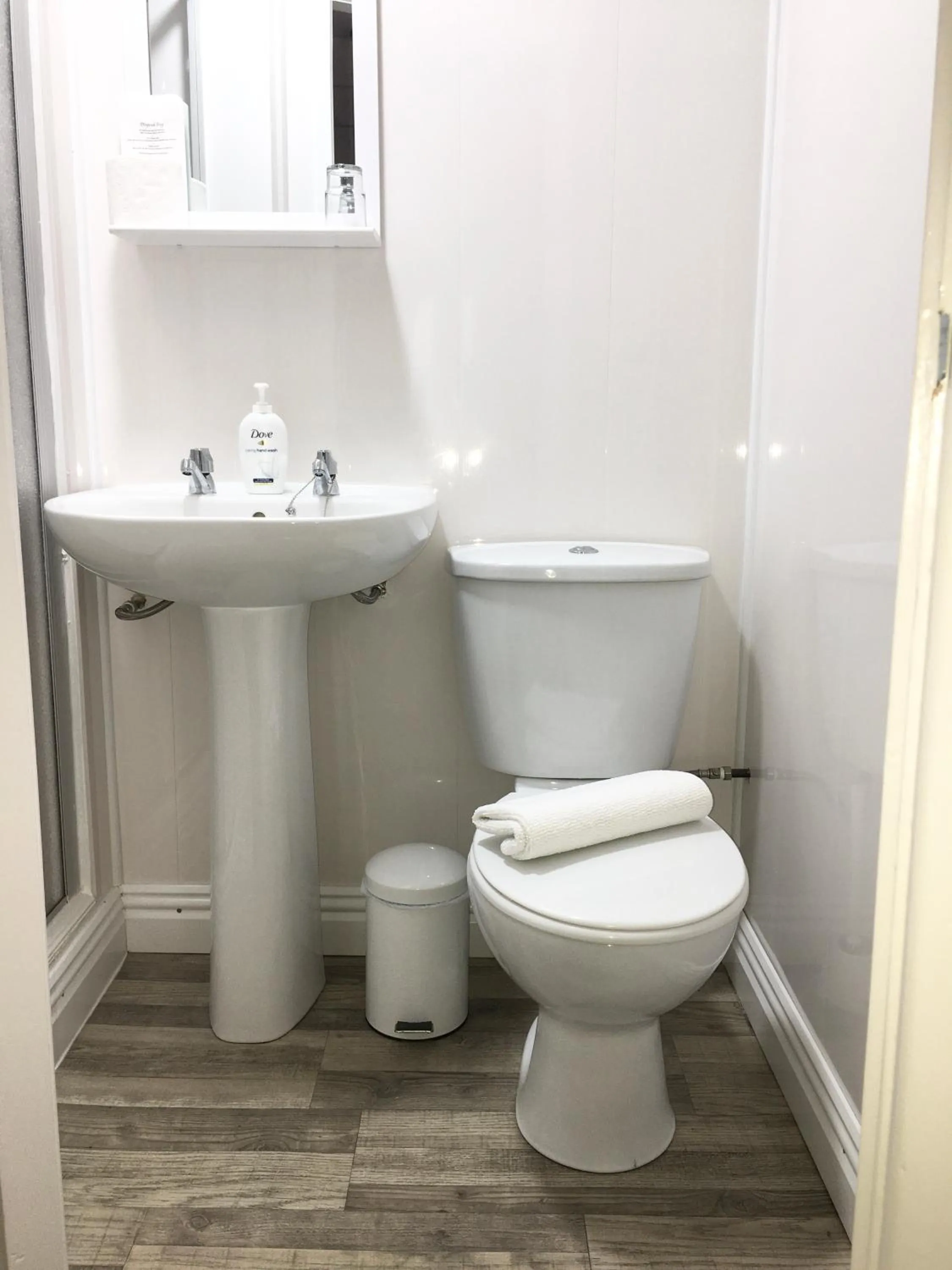 Bathroom in Chadberry House Hotel