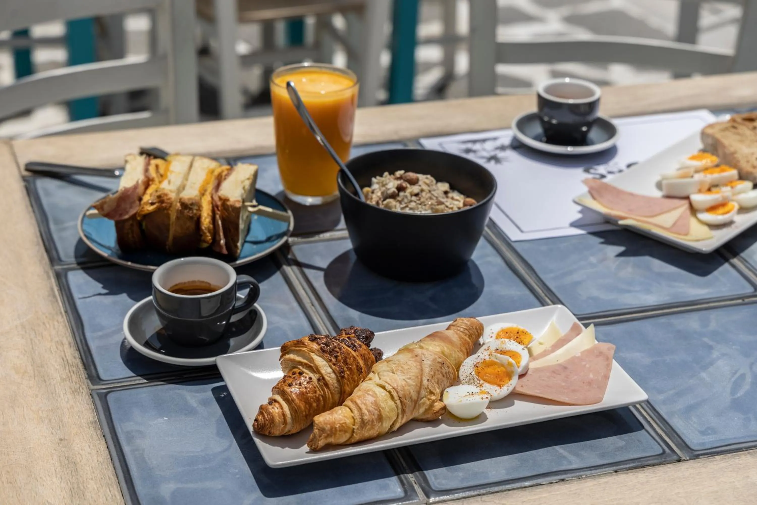 Breakfast in Hotel Kontes Comfort