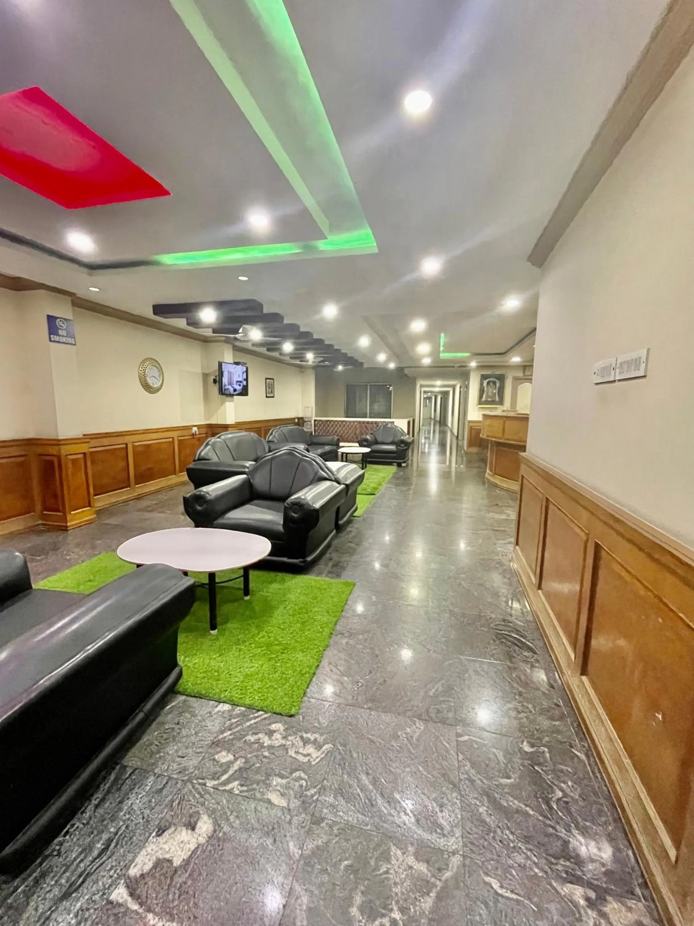 Seating area in AKG Lodge