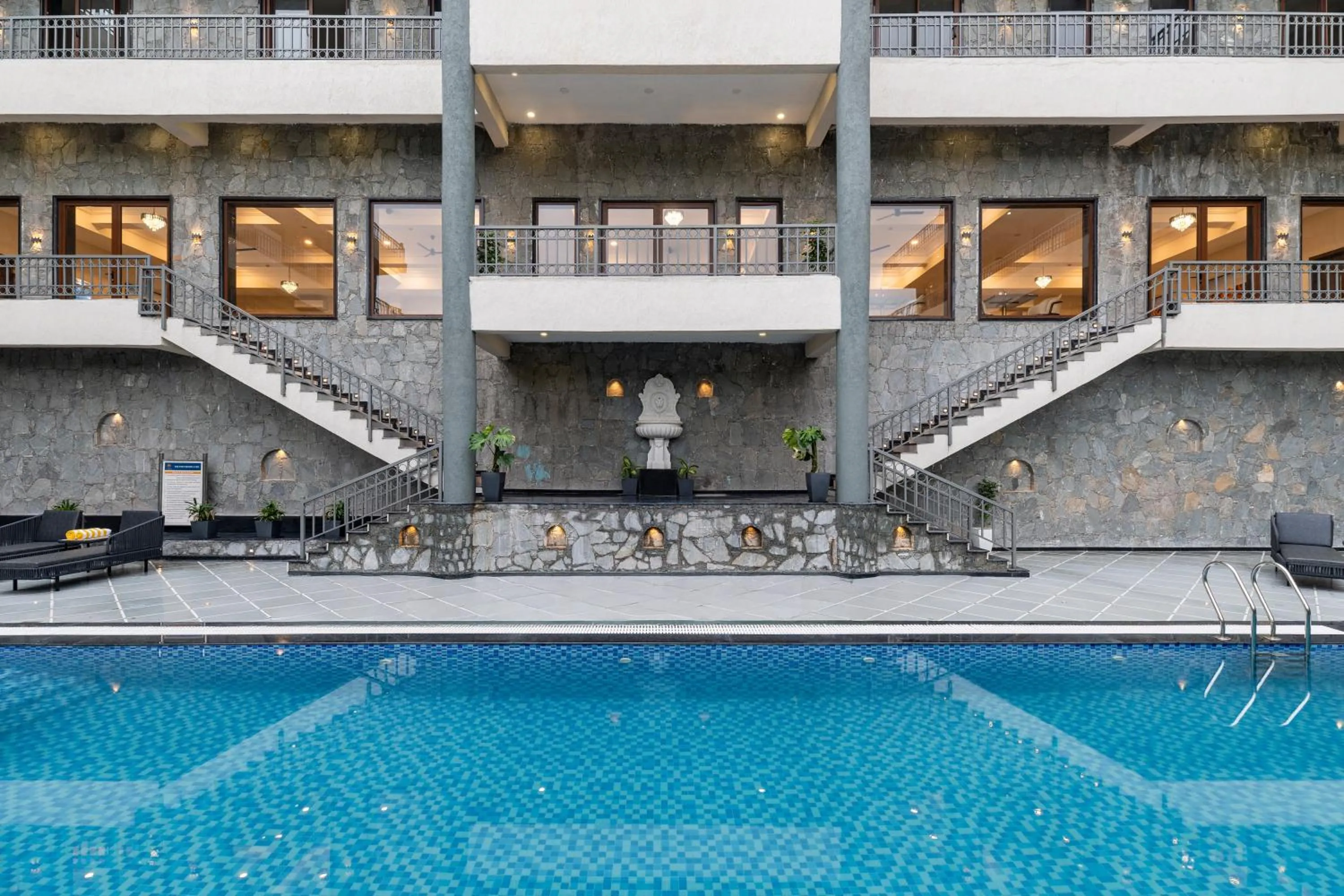 Swimming pool in Namoka The Fort Resort, Kumbhalgarh