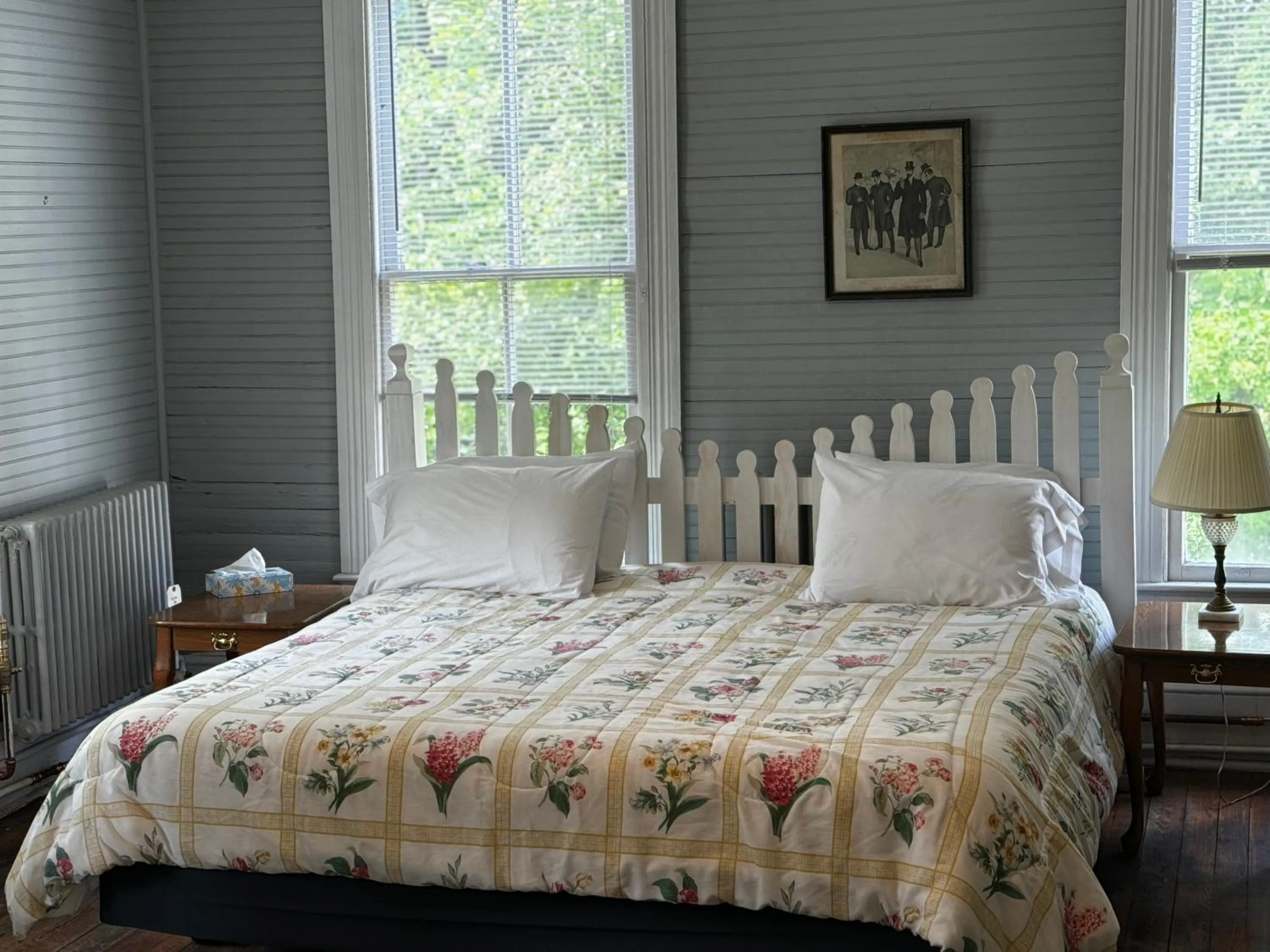 Standard King Room in The Balsam Mountain Inn