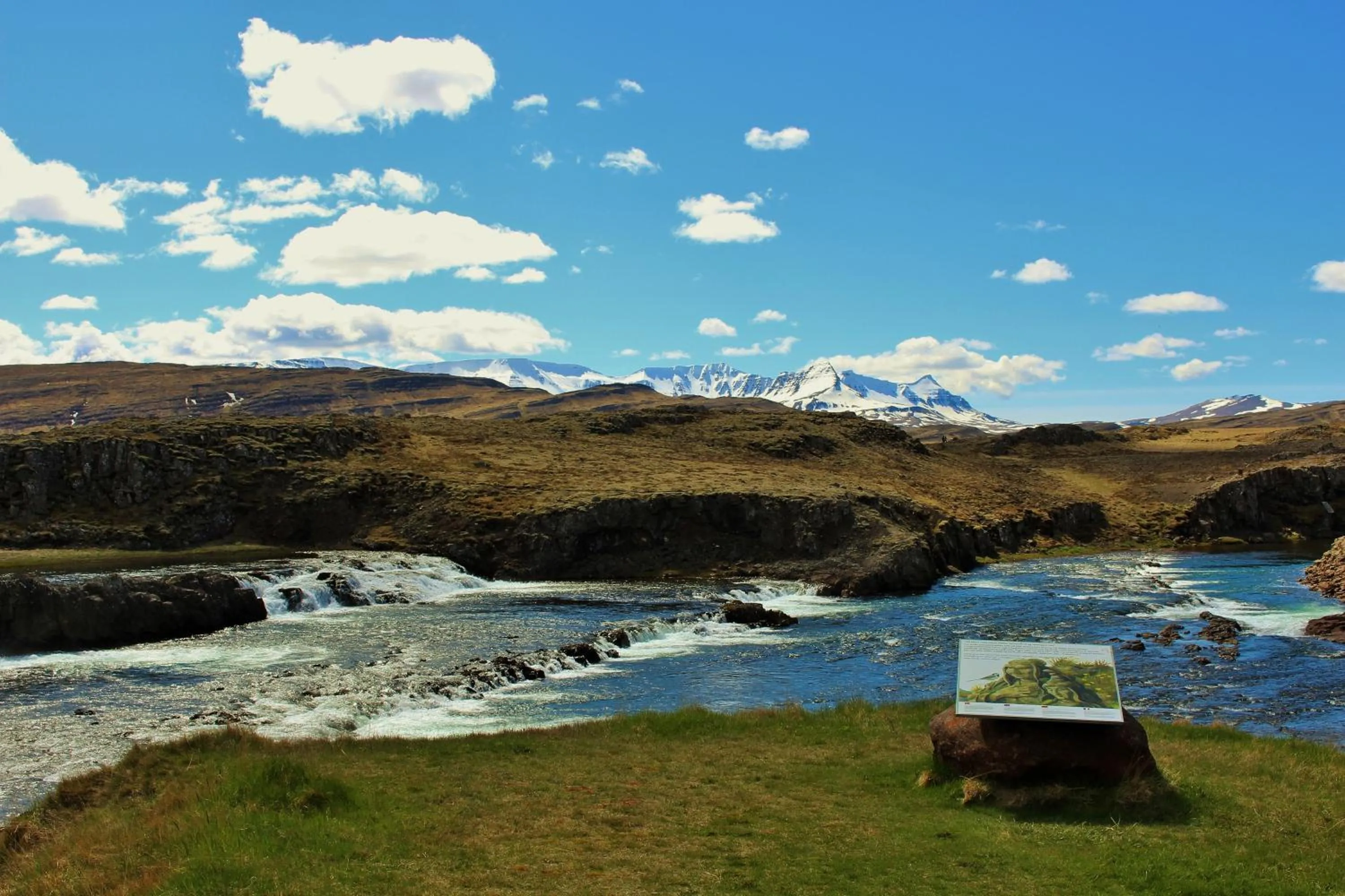 Natural landscape in Fossatun Camping Pods & Cottages - Sleeping Bag Accommodation