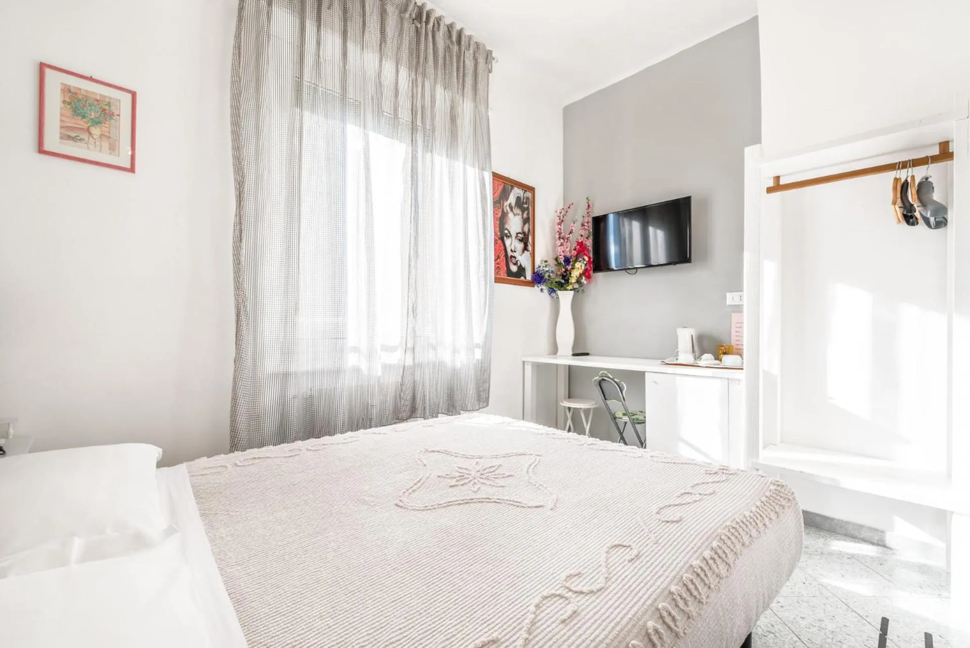 Photo of the whole room, Bed in Lia Rooms 2