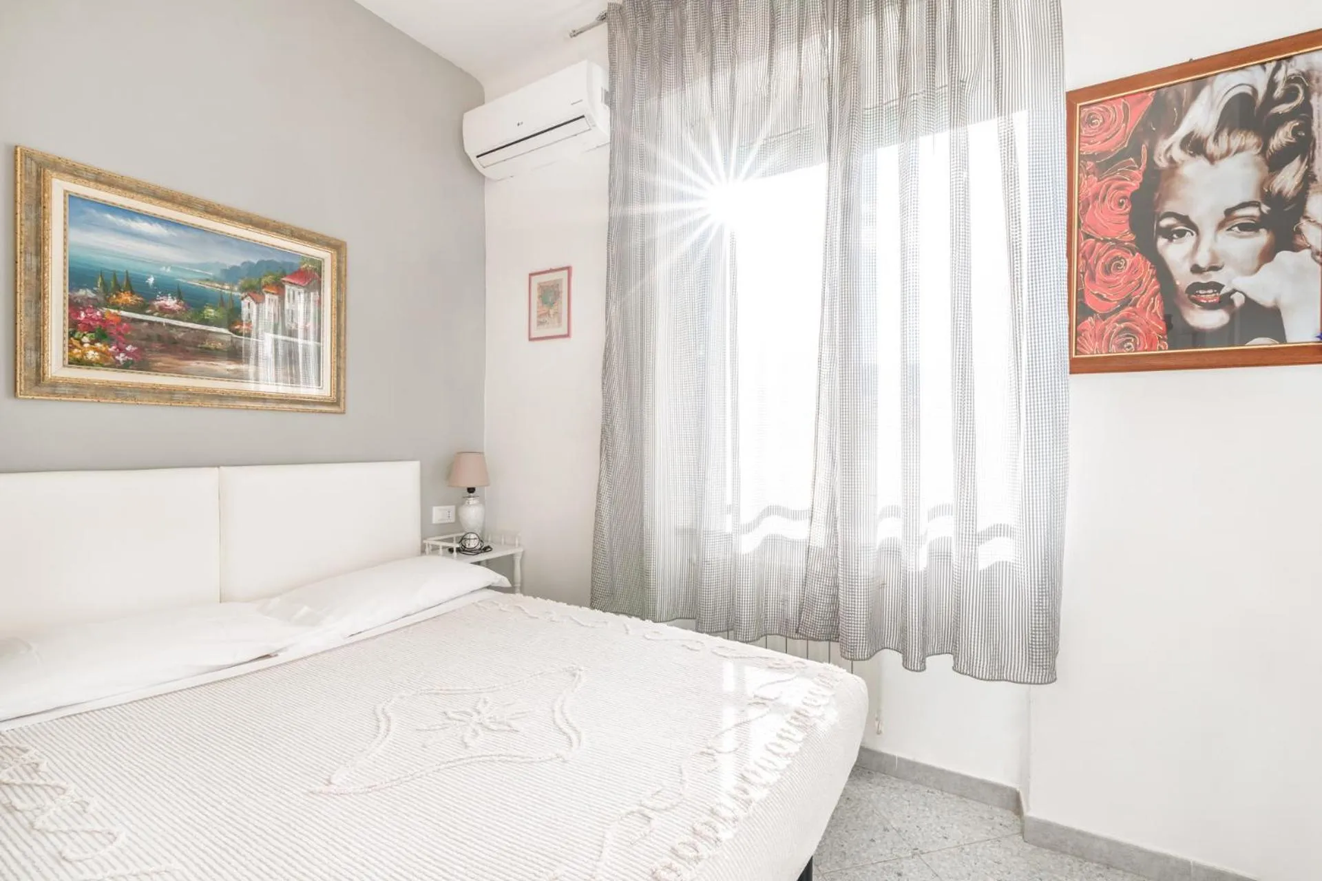 Photo of the whole room, Bed in Lia Rooms 2