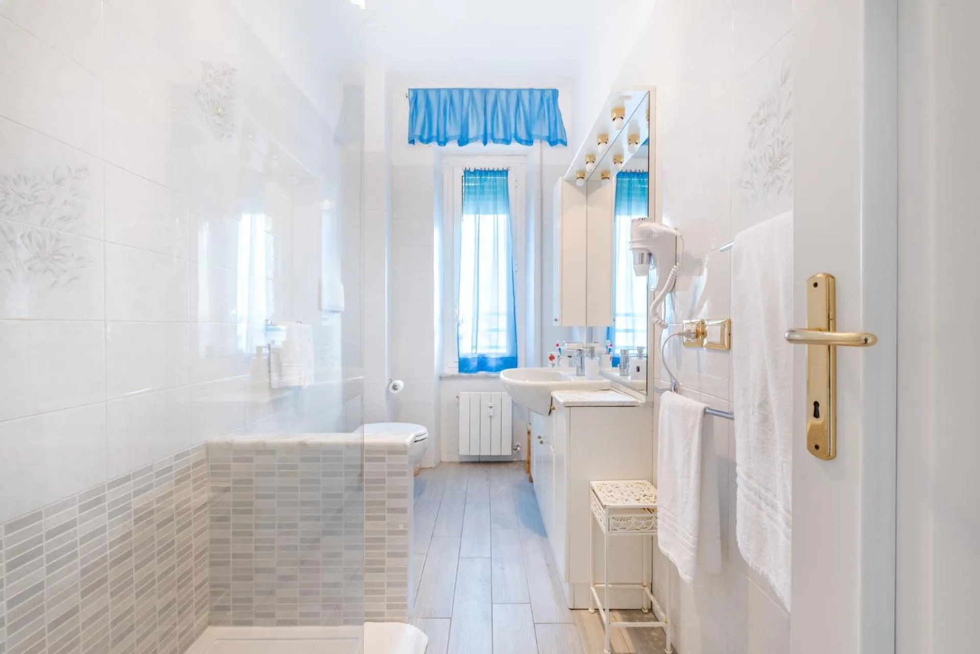 Bathroom in Lia Rooms 2