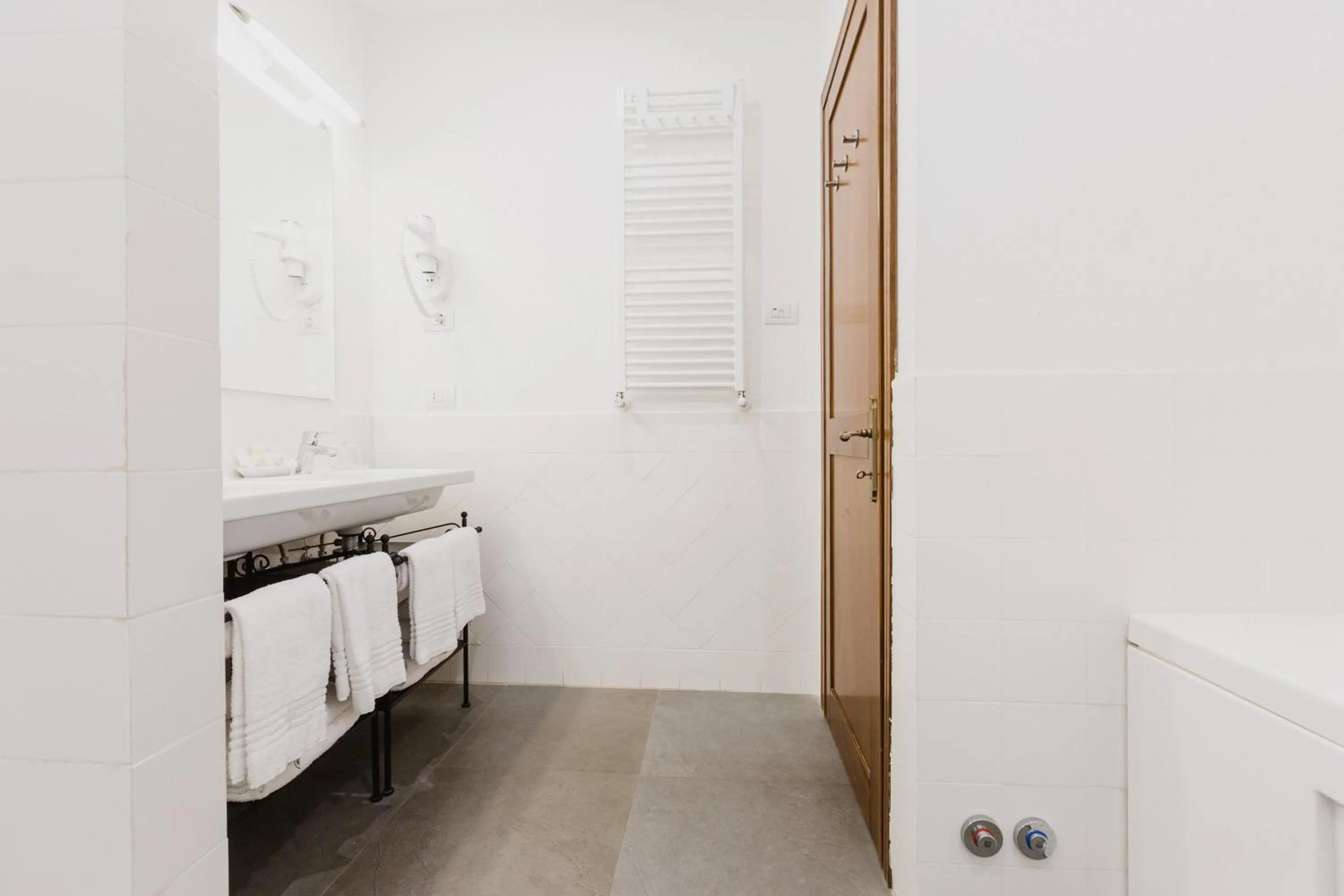 Toilet in The Artists' Palace Florence