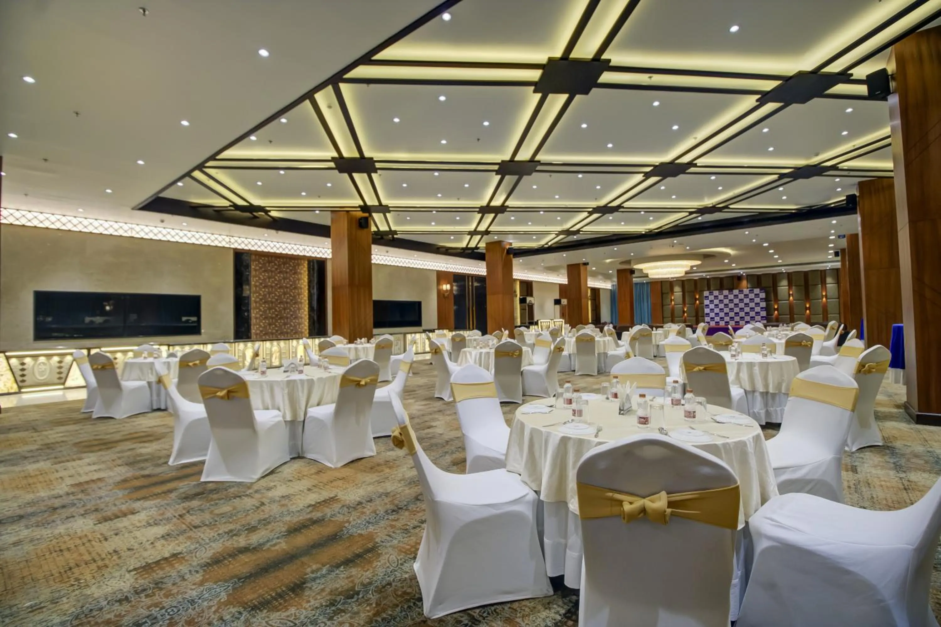 Banquet/Function facilities in The Bindal Hotel