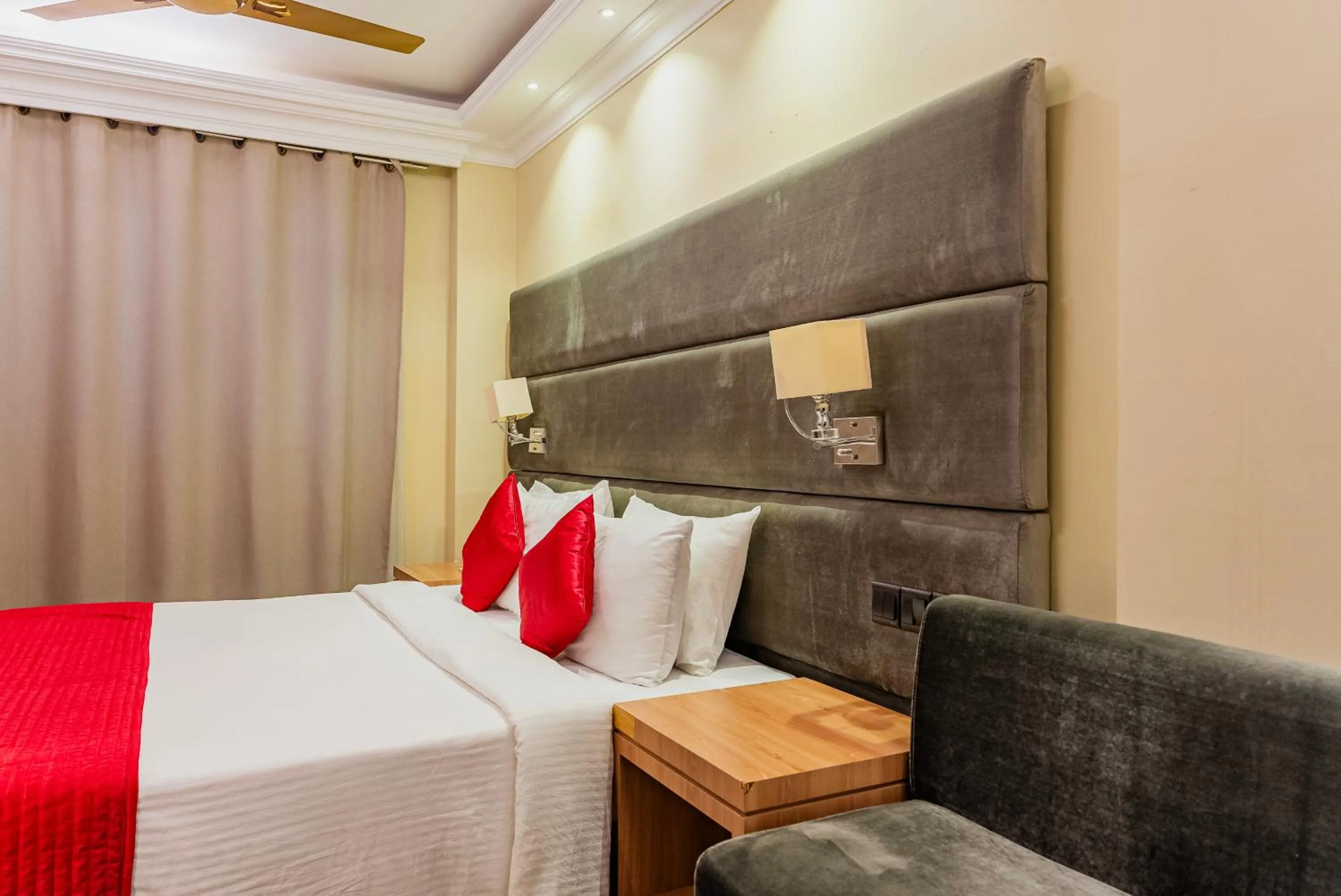 Bed in Coral Grand Beach & Spa