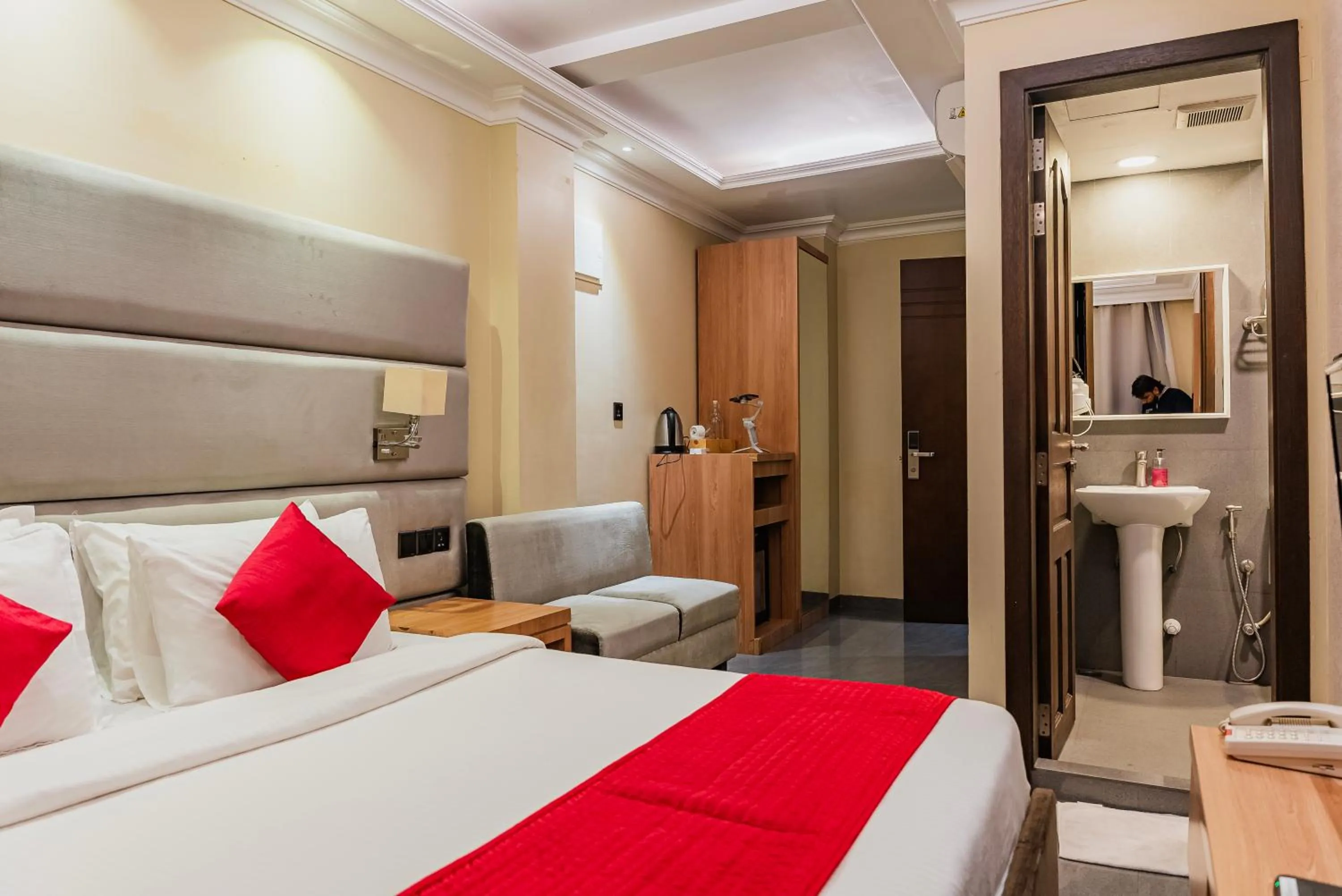 Bed in Coral Grand Beach & Spa