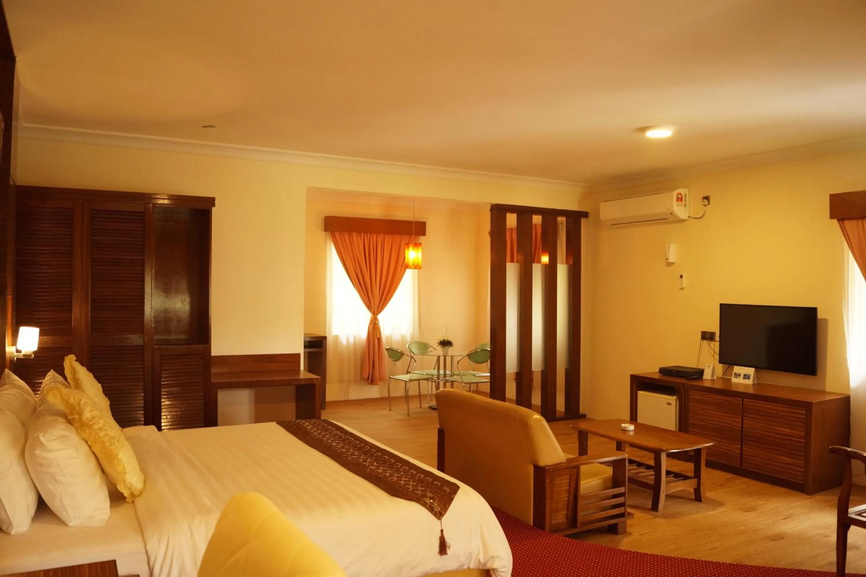 Bed in Rompin Beach Resorts