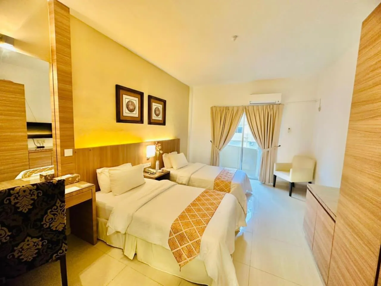 Bed in Rompin Beach Resorts