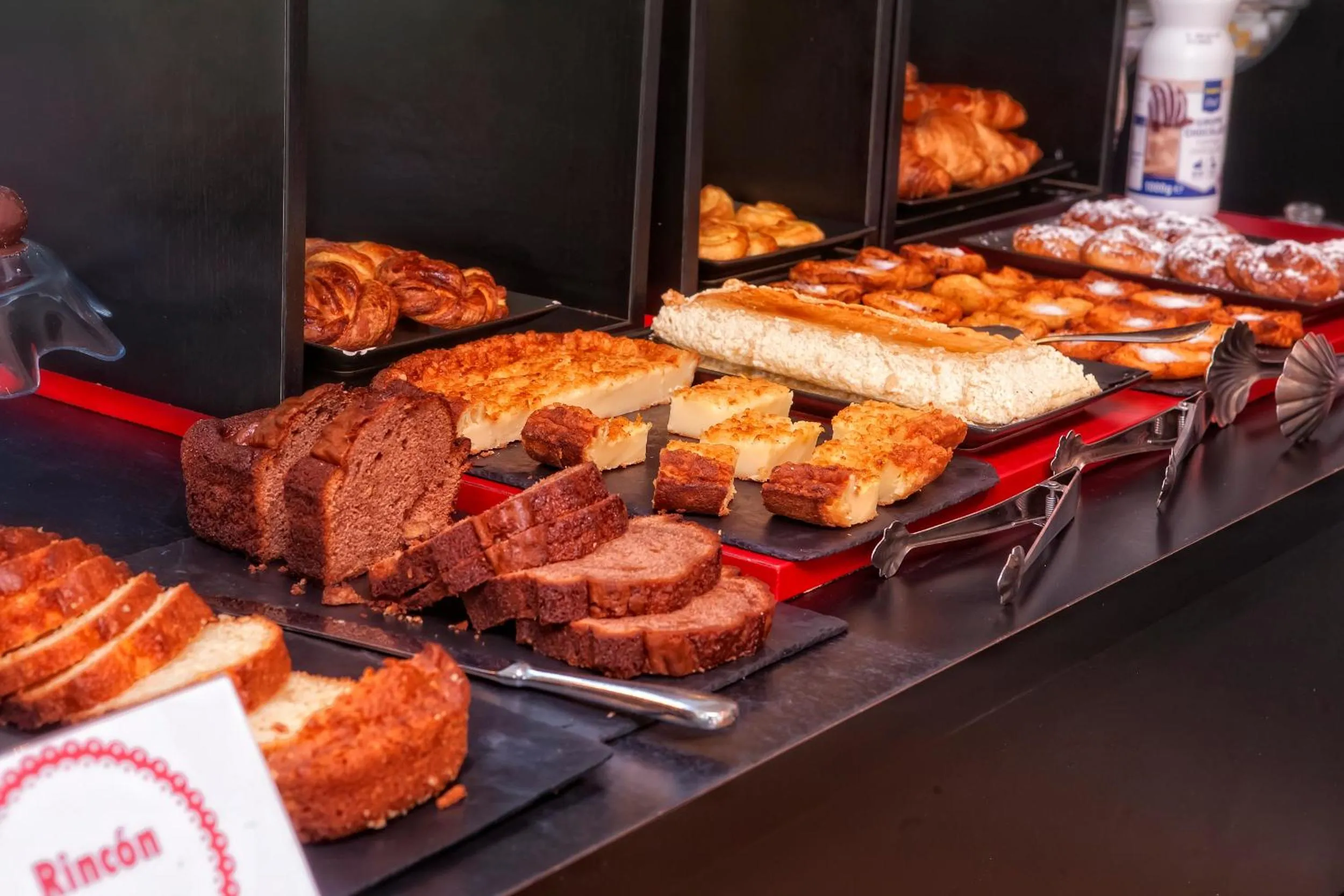 Buffet breakfast in Hotel Playa Ribera