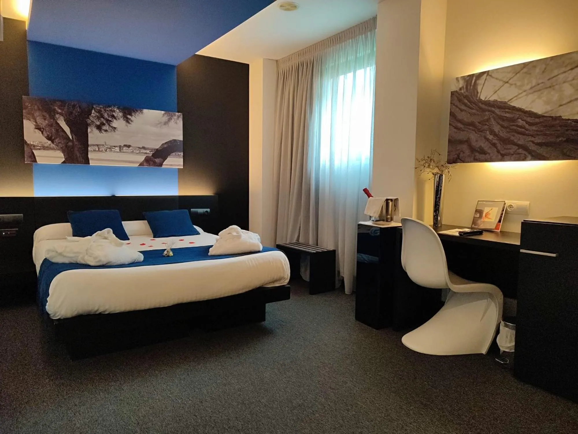 Bed in Hotel Playa Ribera