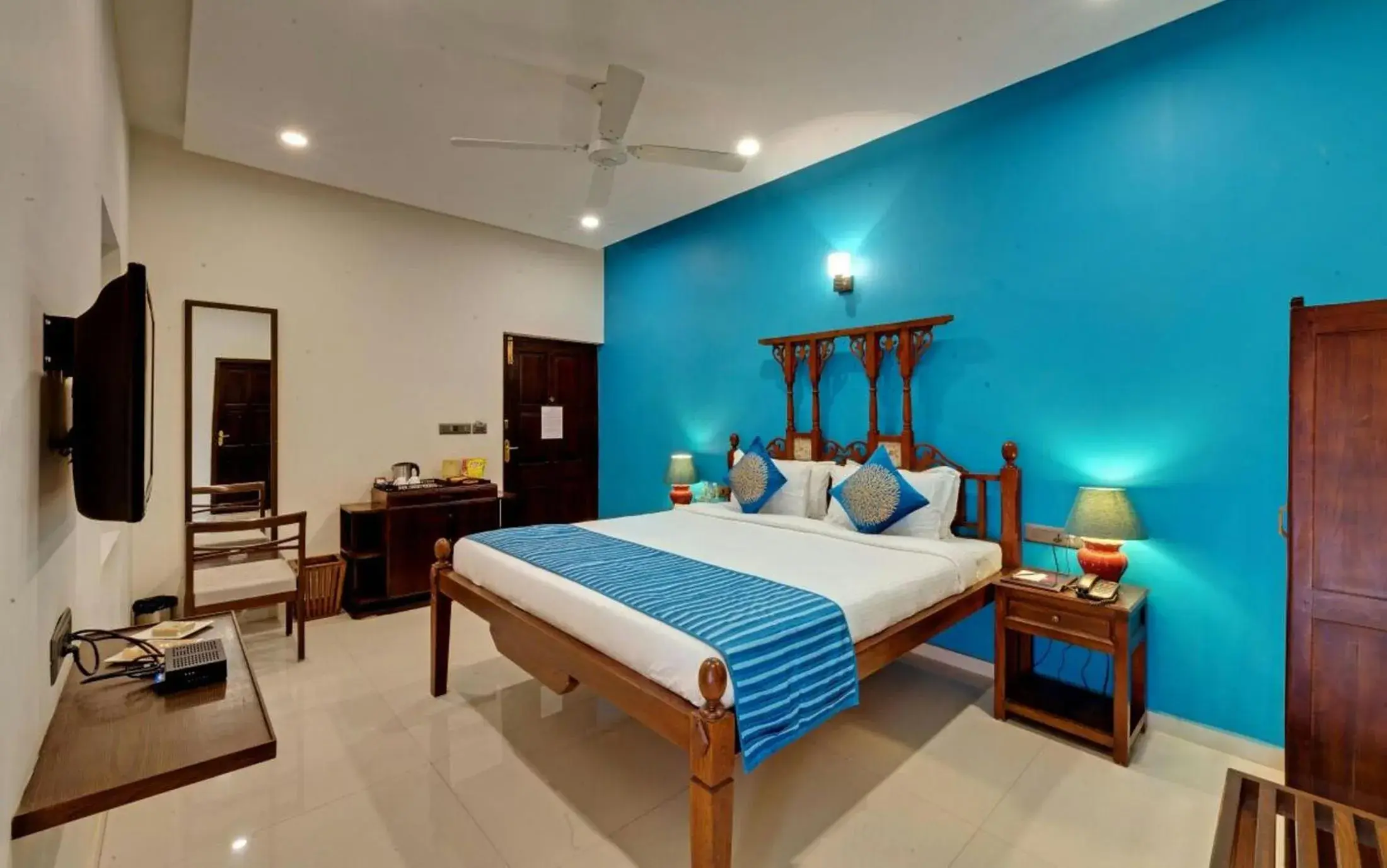 Executive King Room in WelcomHeritage Mani Mansion Executive King Room in WelcomHeritage Mani Mansion