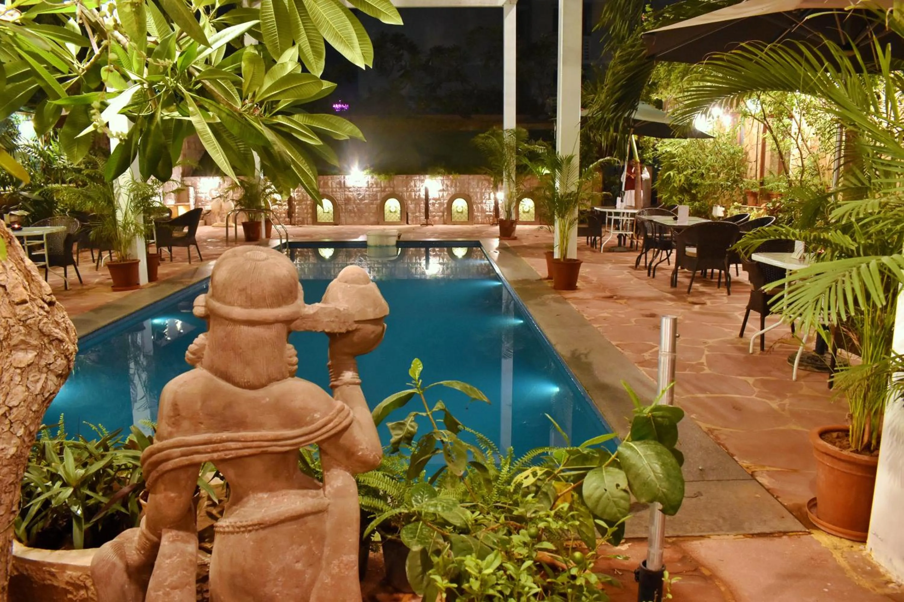 Swimming pool in WelcomHeritage Mani Mansion