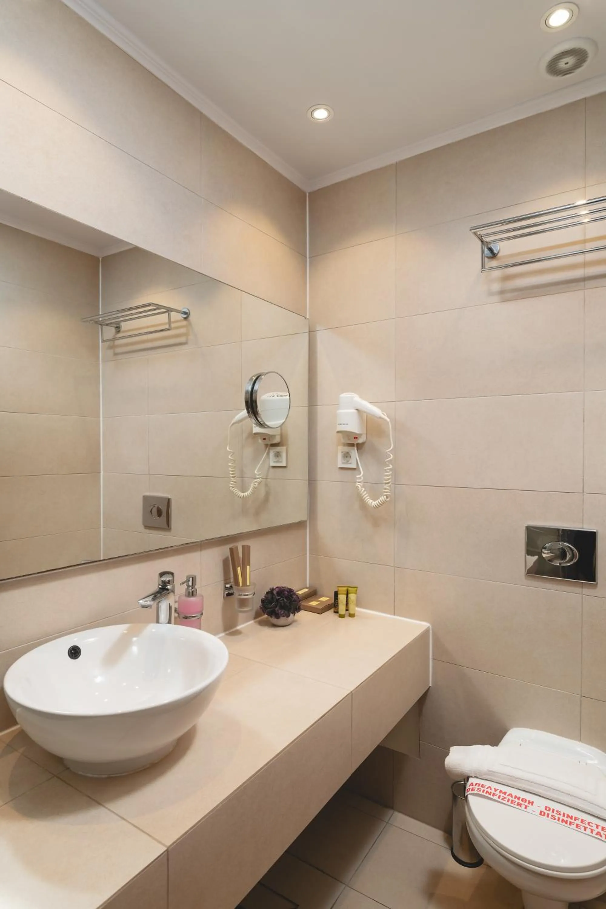 Bathroom in Elia Agia Marina Hotel