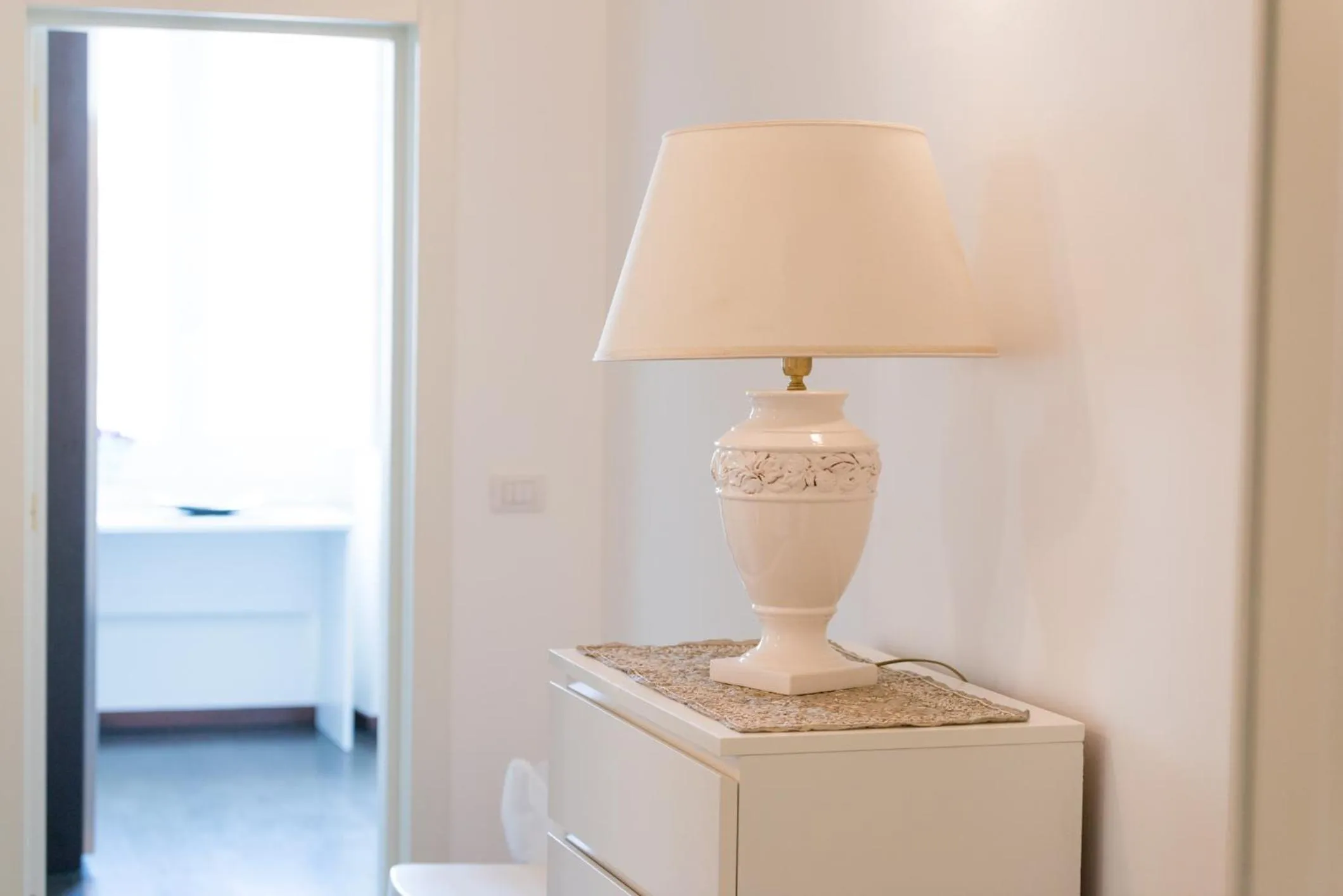 Decorative detail in Gatto Bianco La Dimora Storica