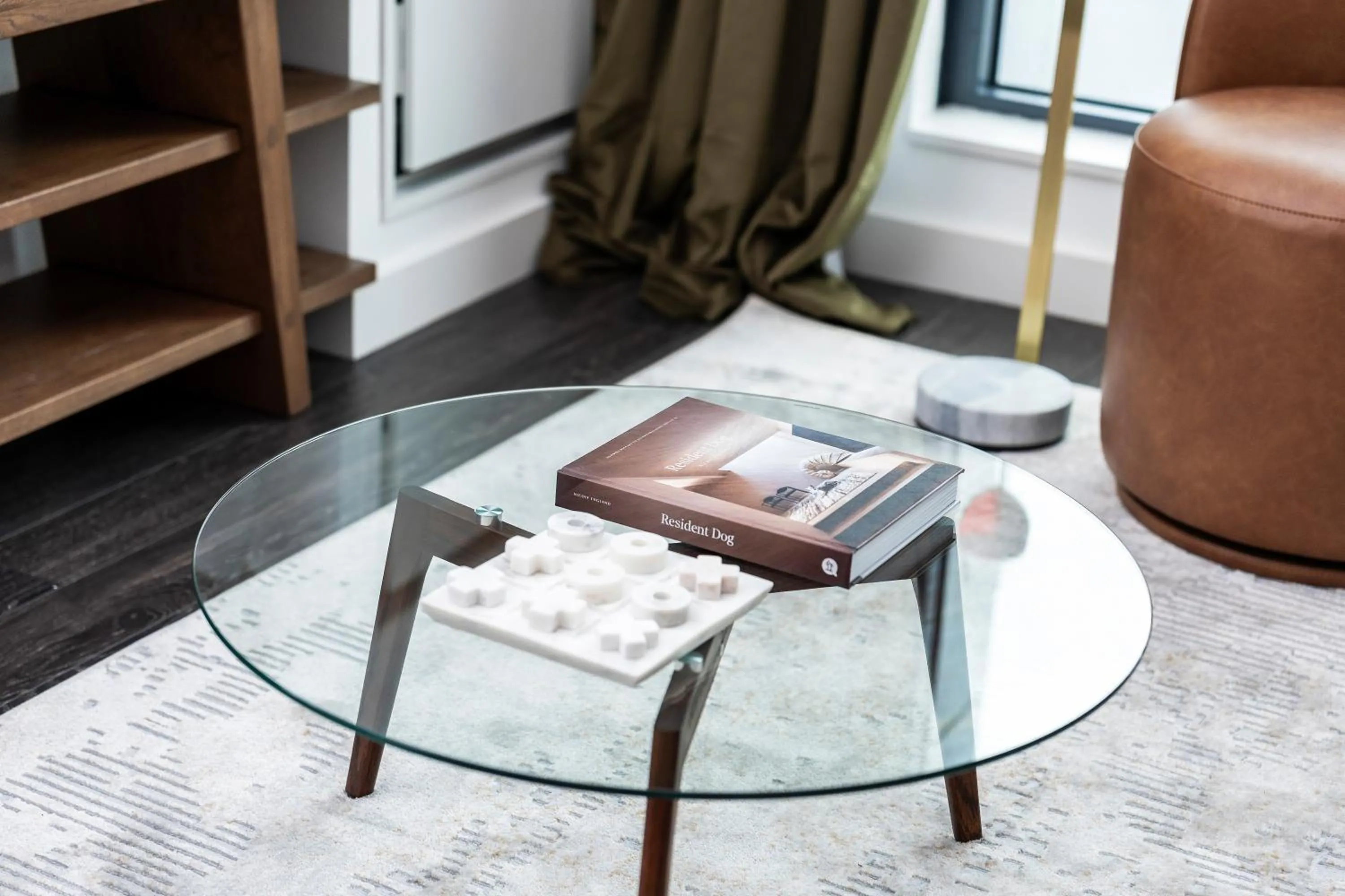 Living room in Luxury Apartments by Hyatus Downtown Boston