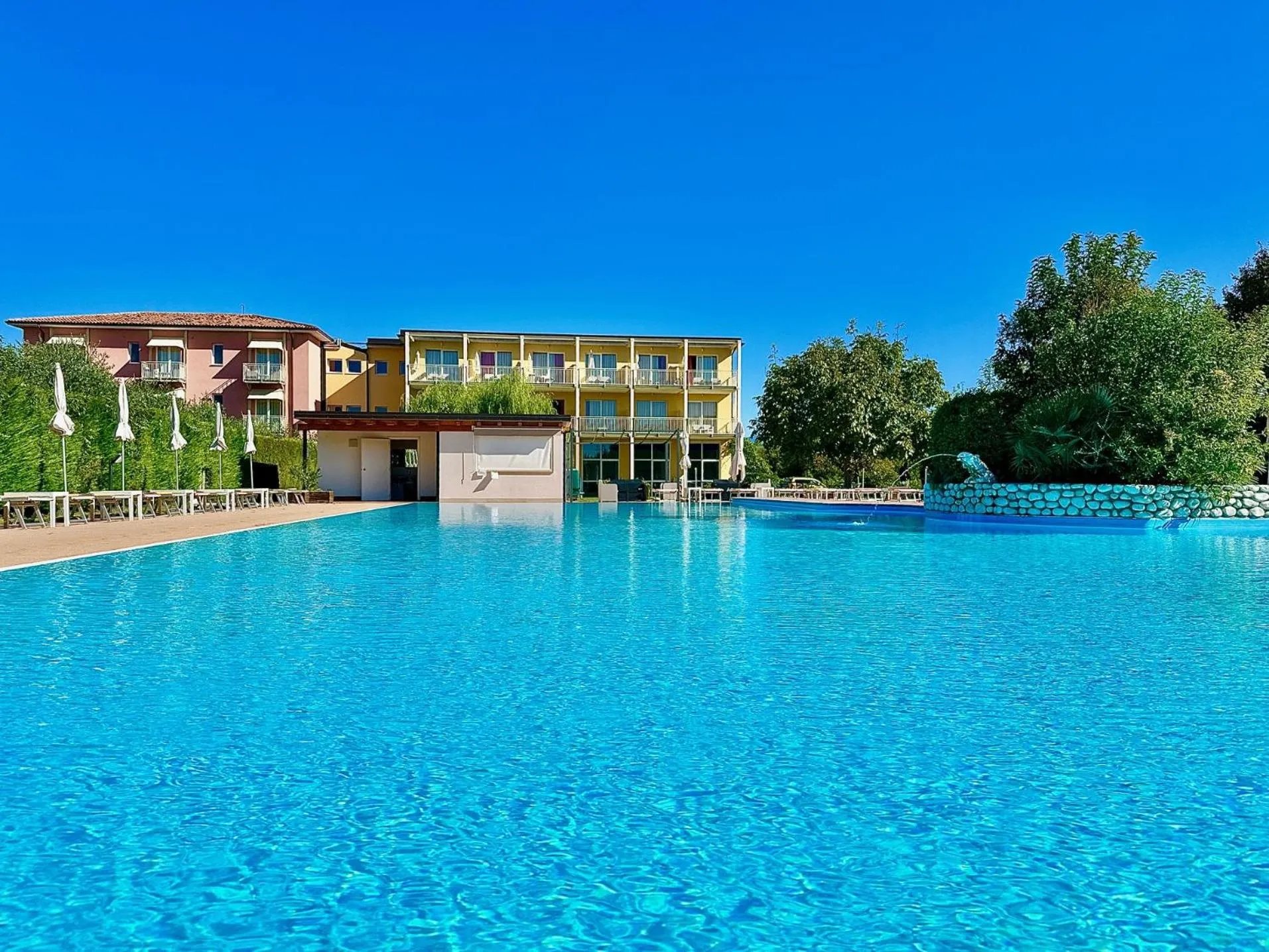 Property building in Hotel Bella Lazise