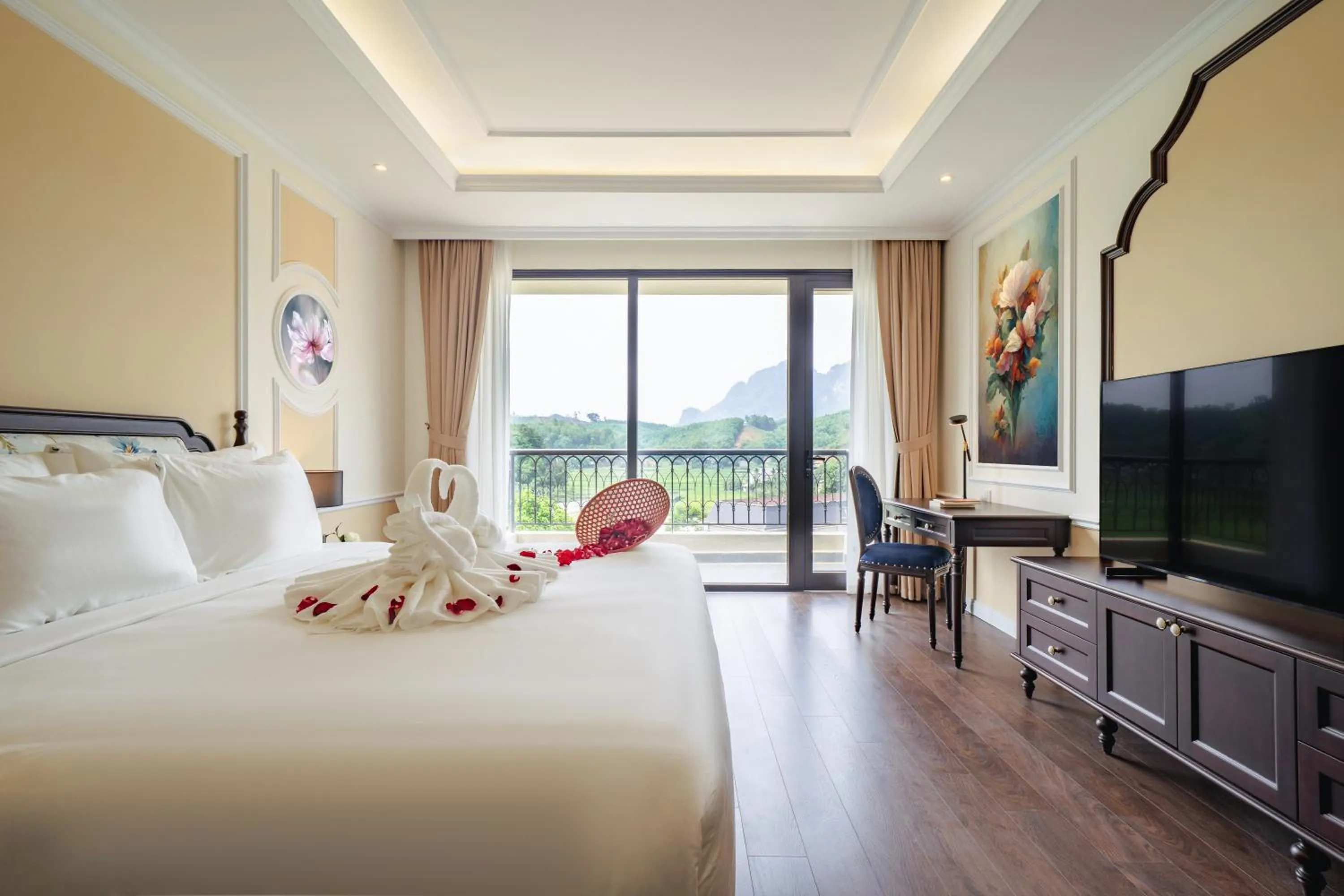 Bed in Venusgiti Hot Spring Resort & Spa