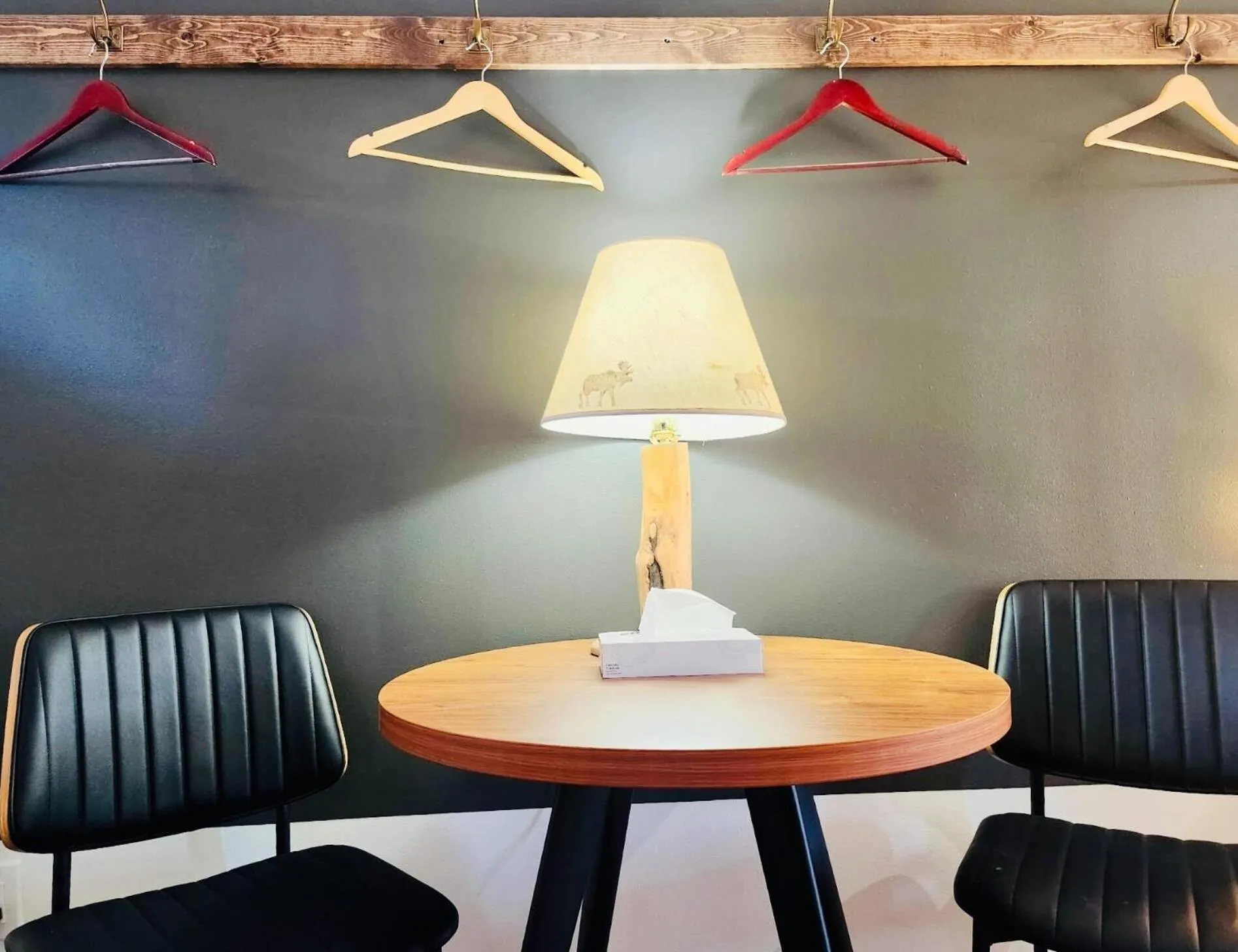 Elk Antler Inn