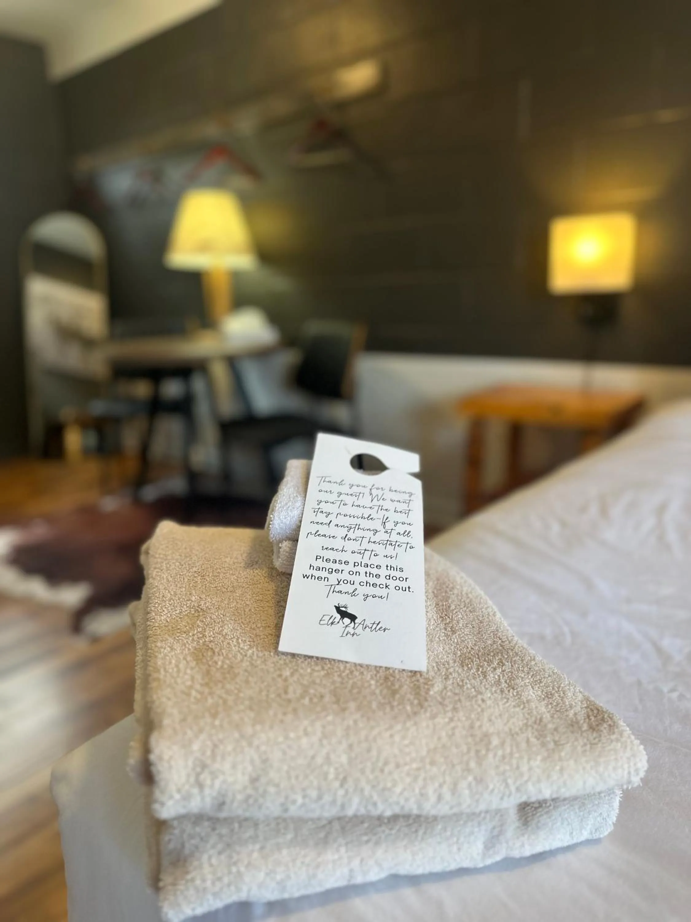 Bed in Elk Antler Inn