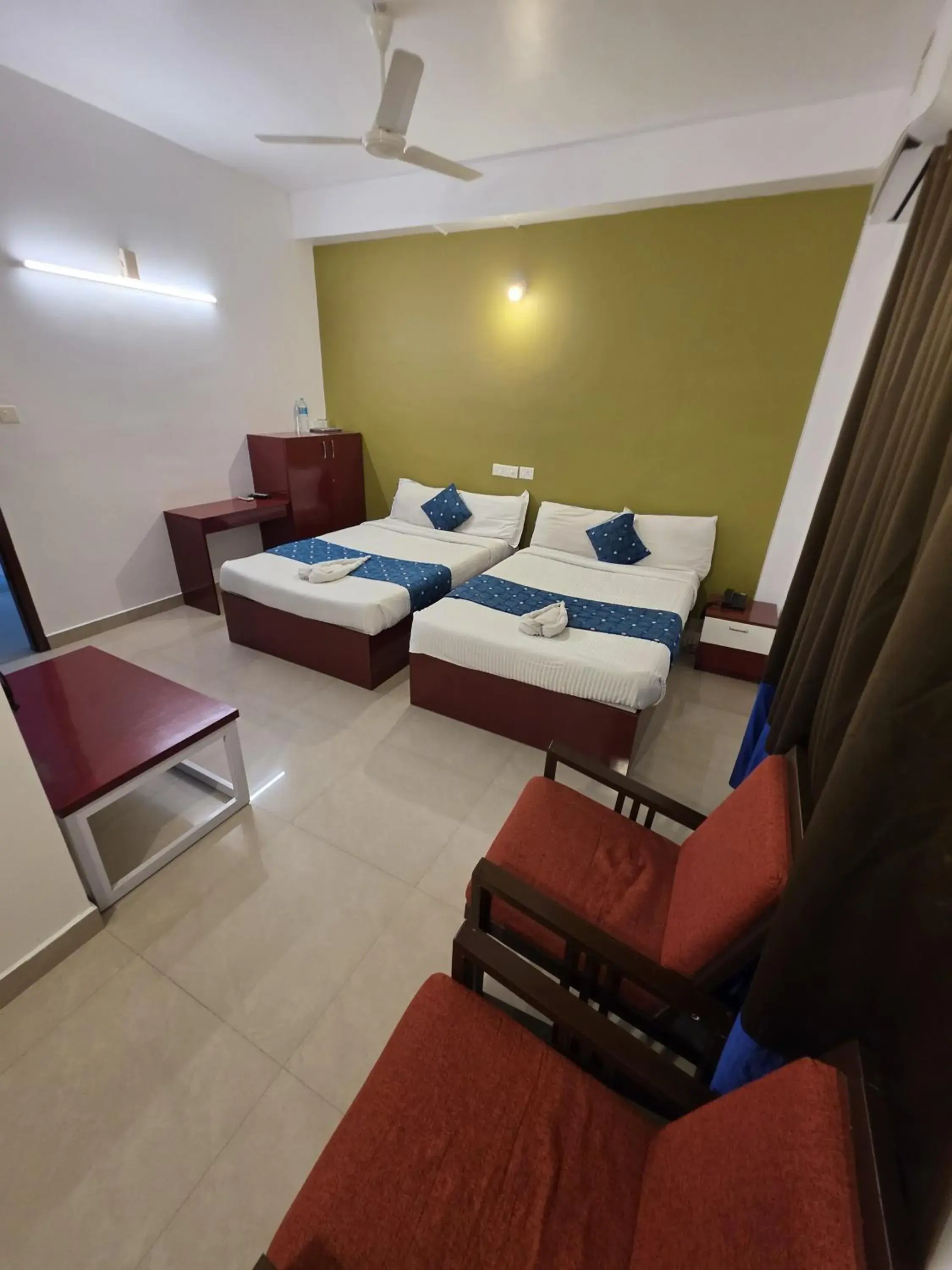 Deluxe Family Room in Sulthan Hotel & Restaurant Deluxe Family Room in Sulthan Hotel & Restaurant