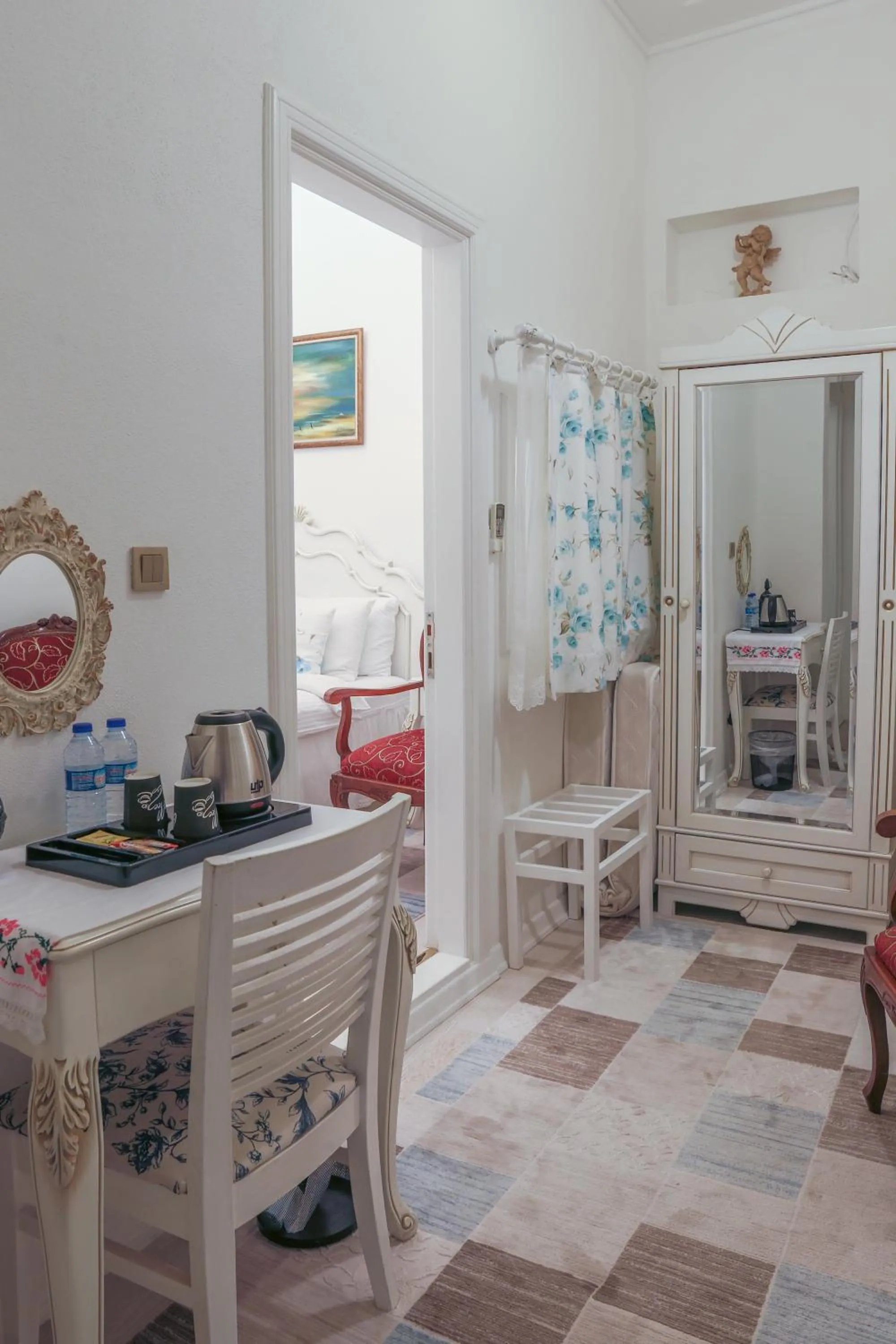 Coffee/tea facilities in Dantela Butik Hotel