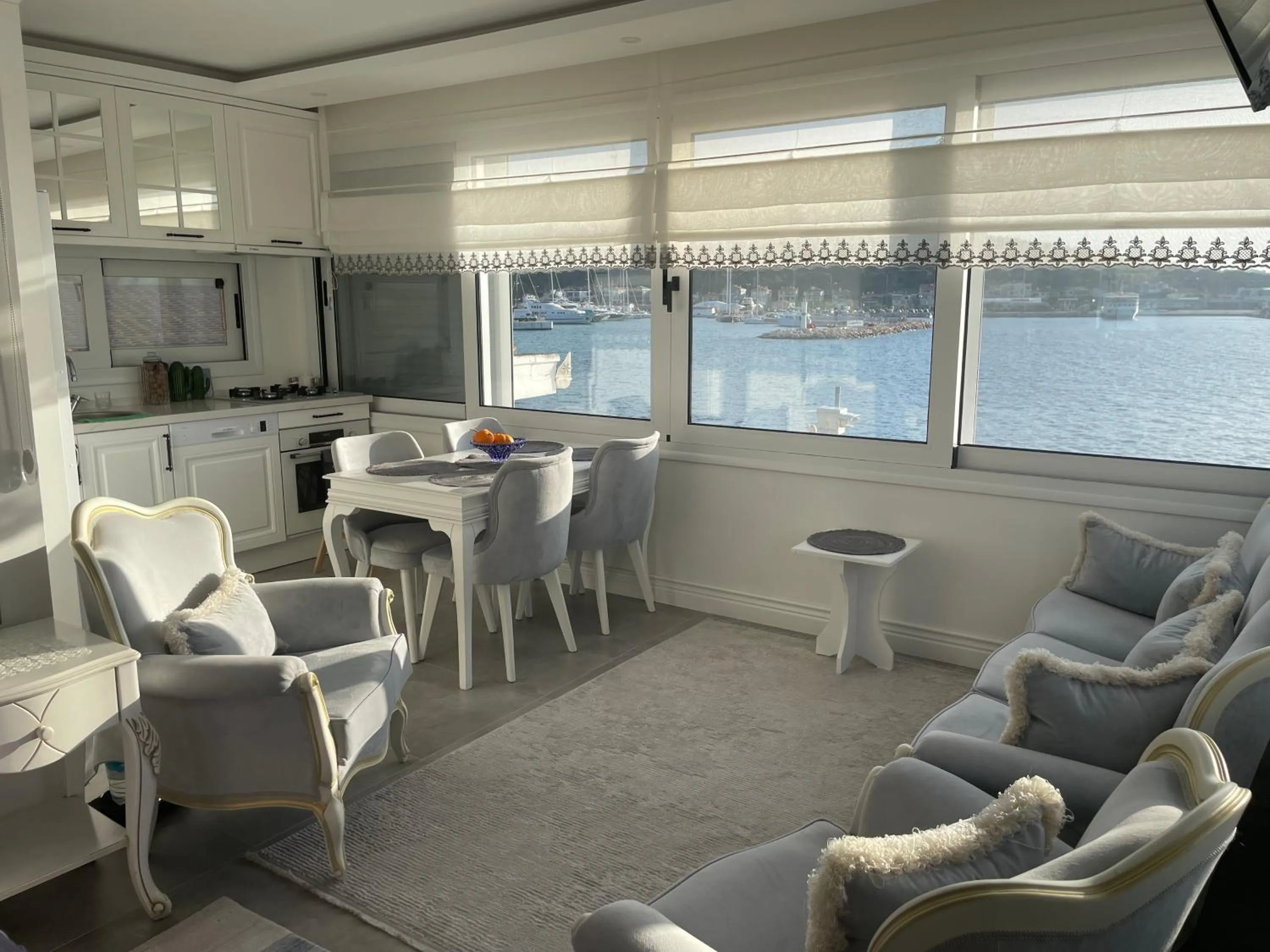 Kitchen or kitchenette in Dantela Butik Hotel