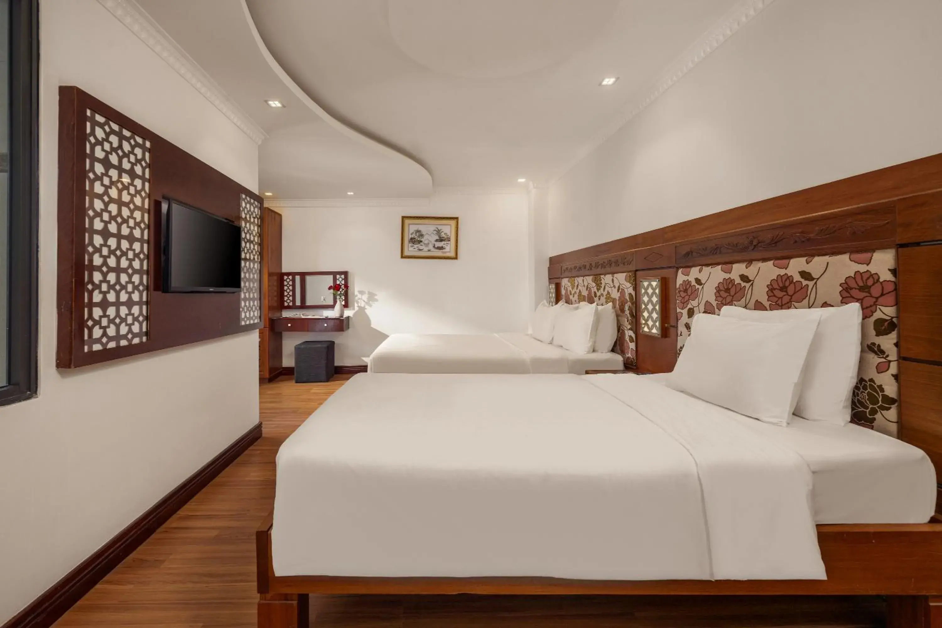 Triple Room with City View in A9 Beach Hotel Da Nang Triple Room with City View in A9 Beach Hotel Da Nang