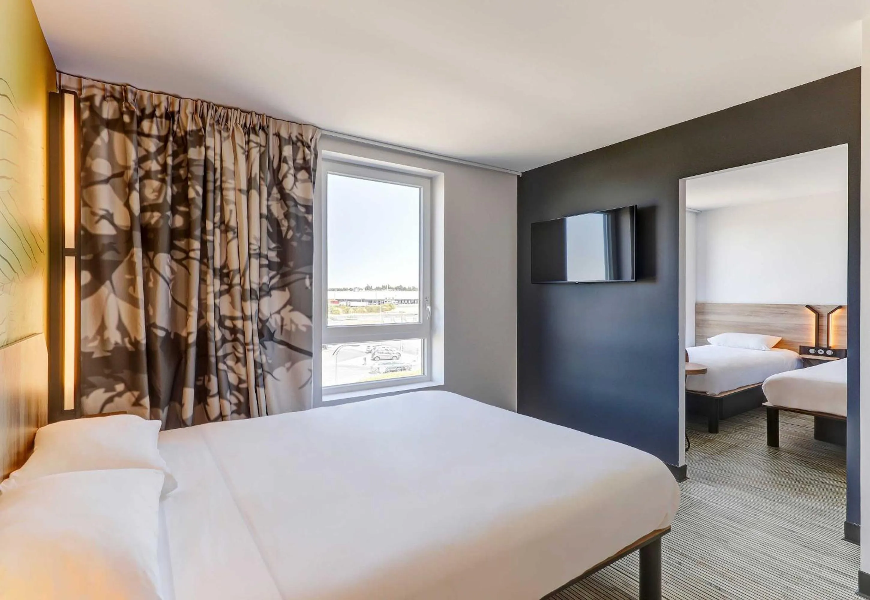 Bedroom, Bed in B&B HOTEL Moulins Avermes