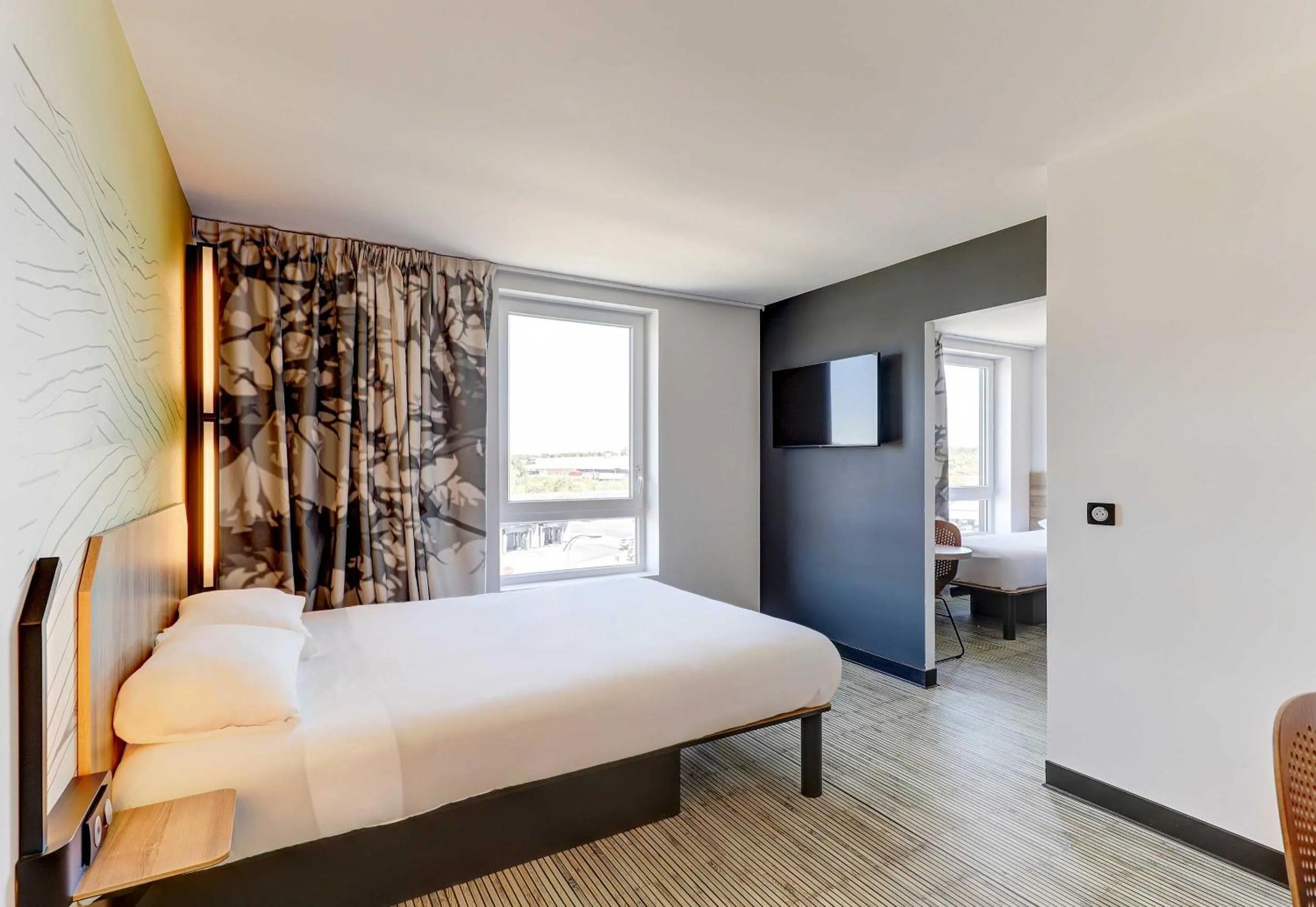 Bedroom, Bed in B&B HOTEL Moulins Avermes