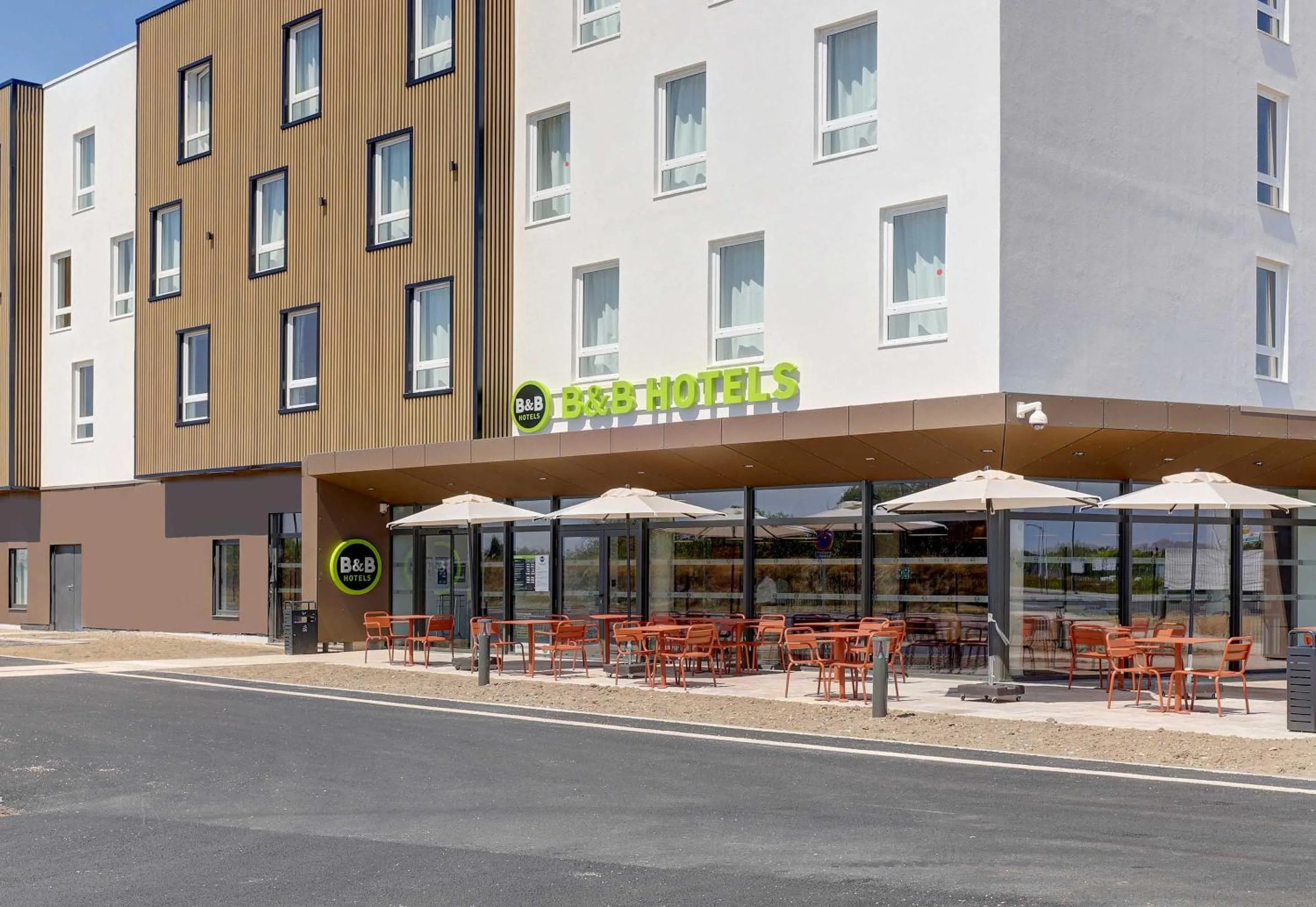 Property building in B&B HOTEL Moulins Avermes