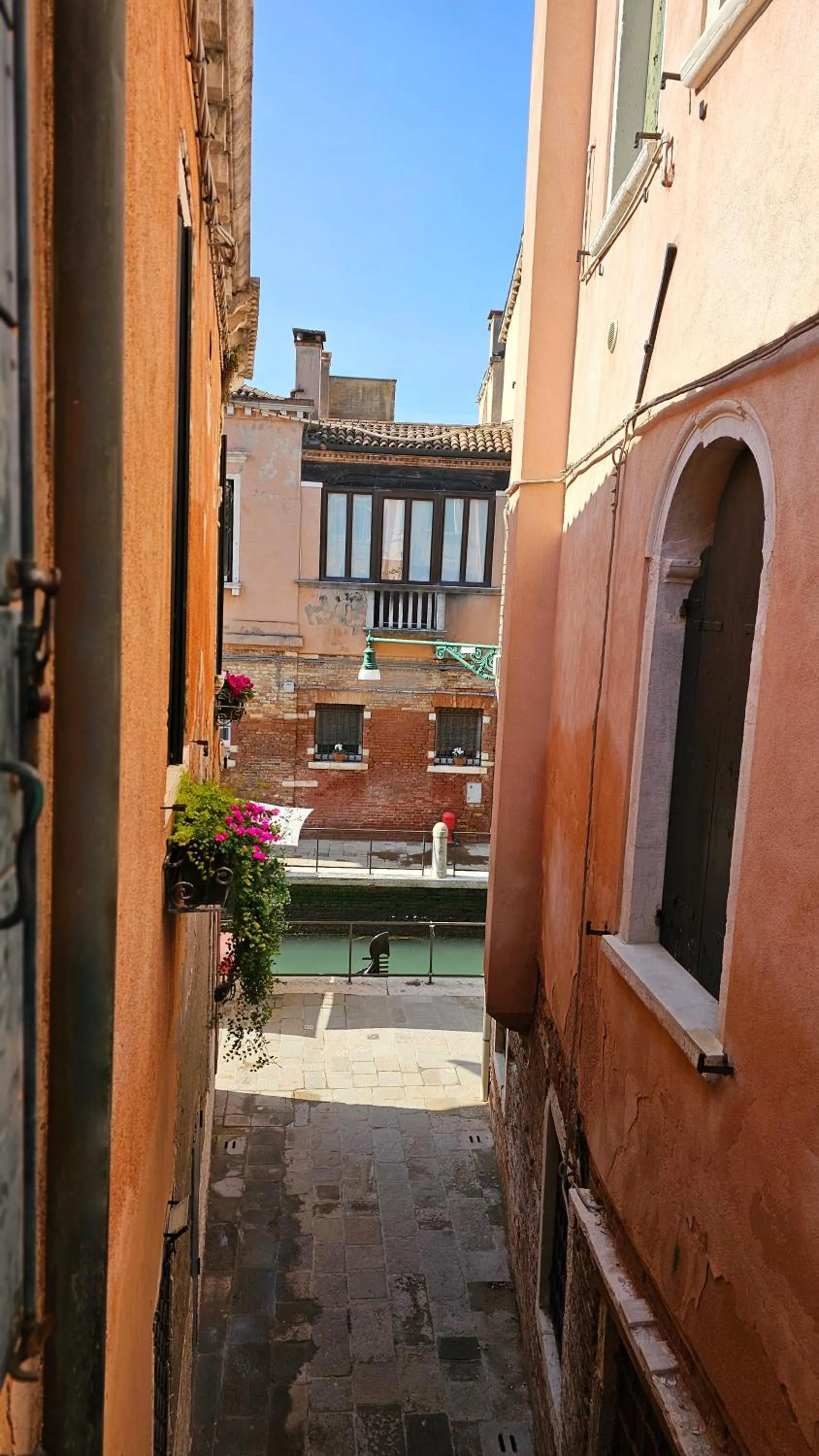 Property building in Messner Palace