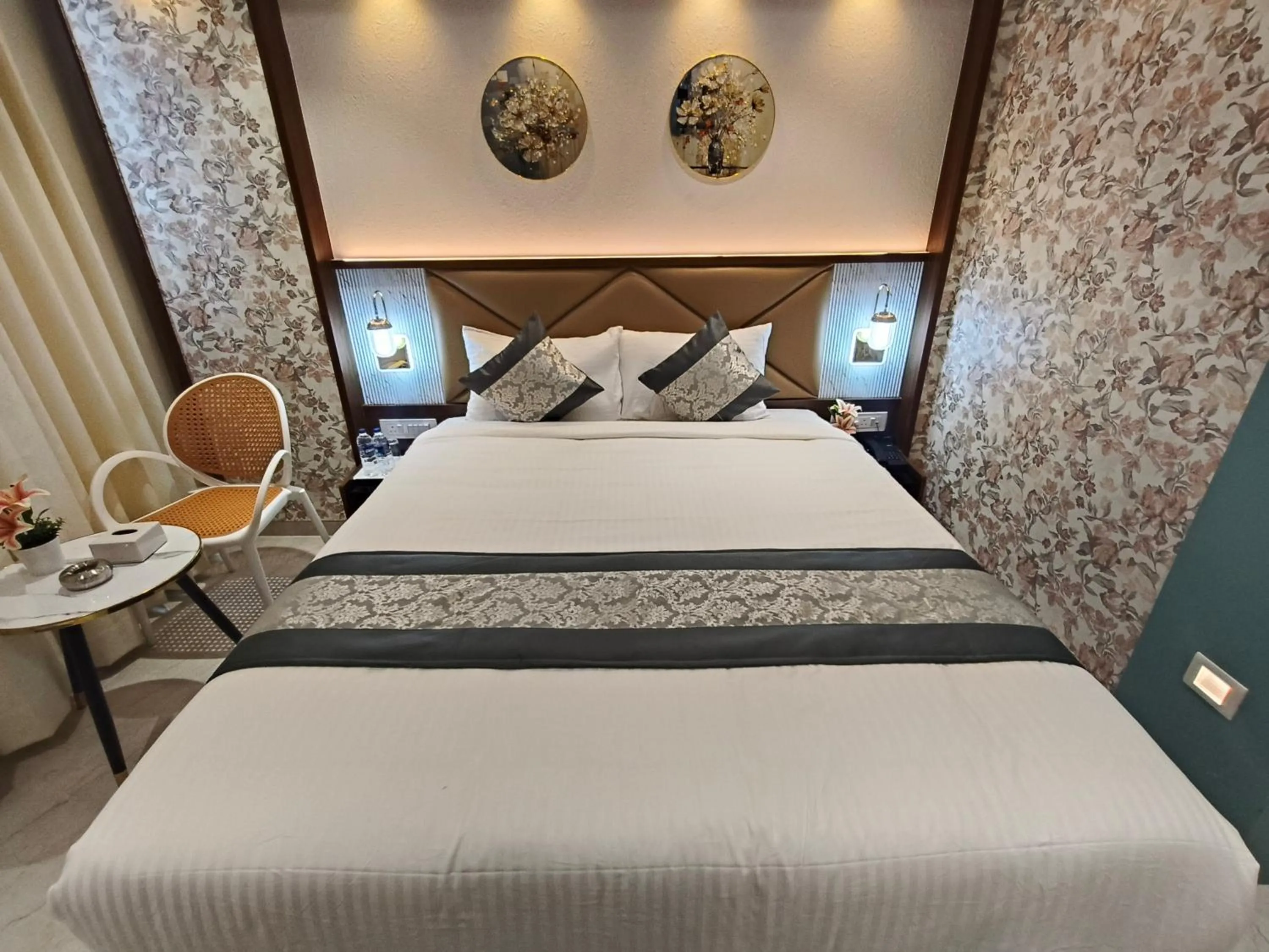 Hotel Manthan Stays - Airoli
