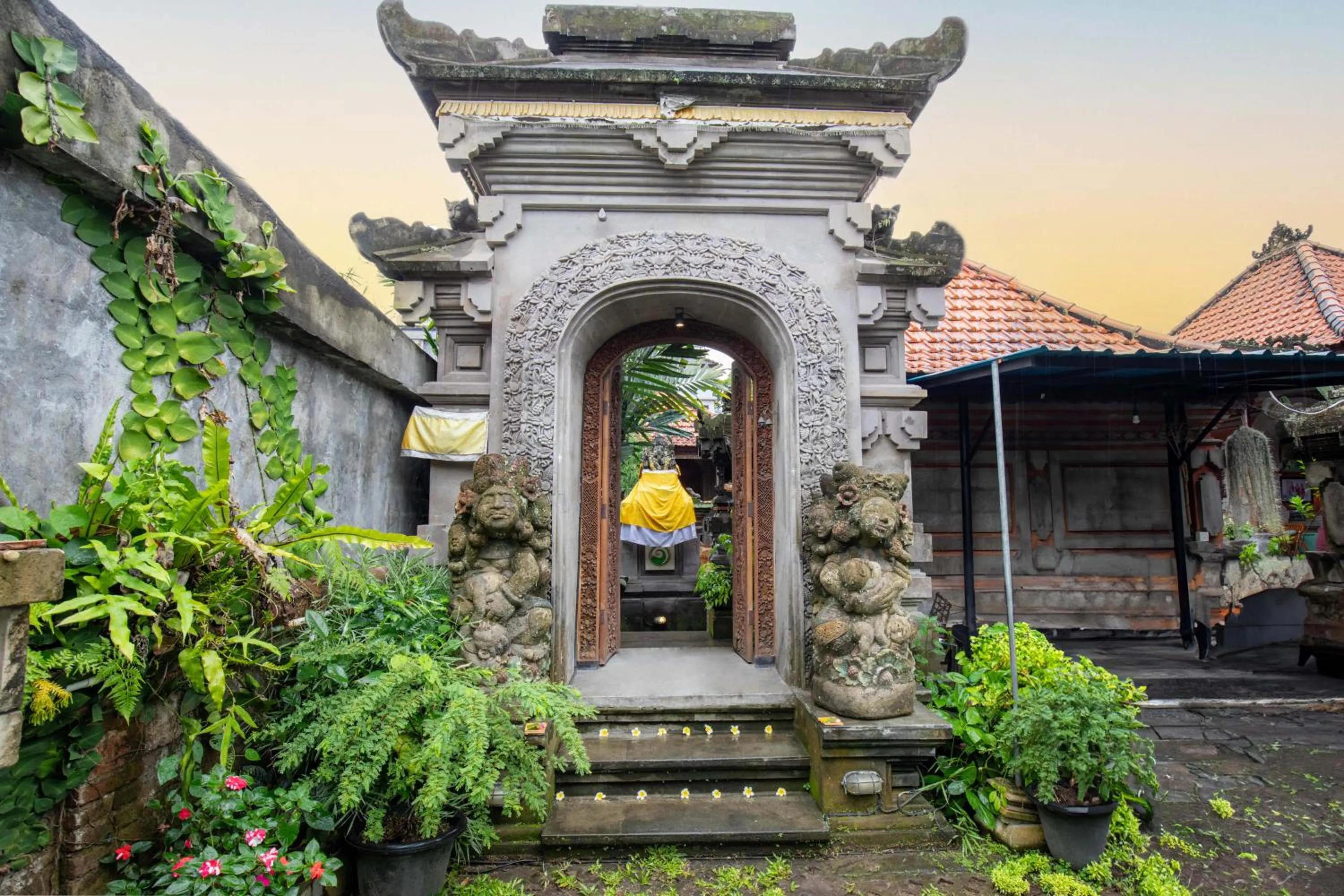 Property building in Amoya Inn