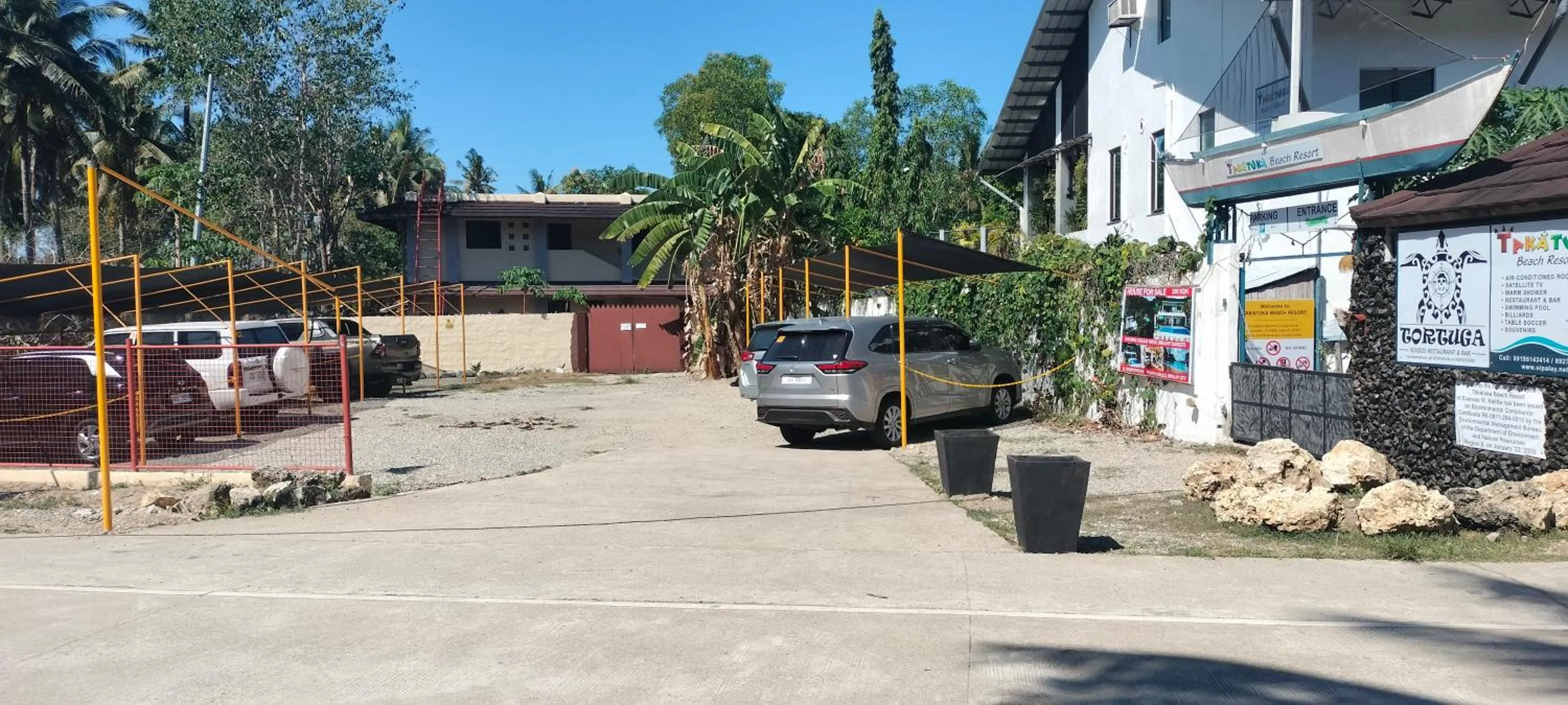 Parking in Takatuka Beach Resort