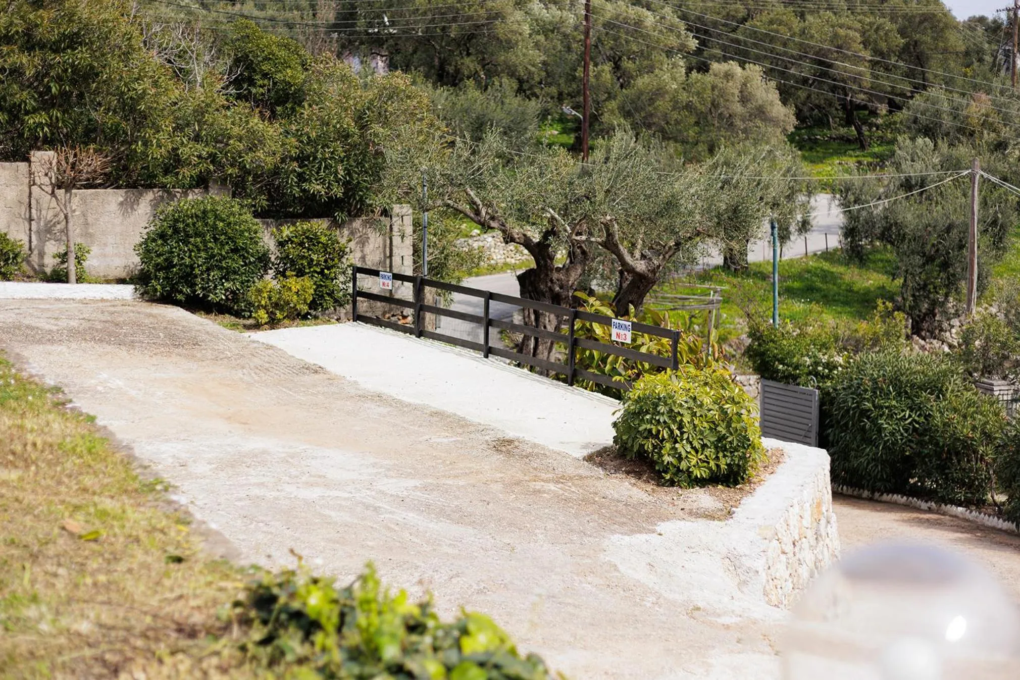 Garden in Katerina Horizon Apartments by Konnect - 1,8km from Ipsos beach
