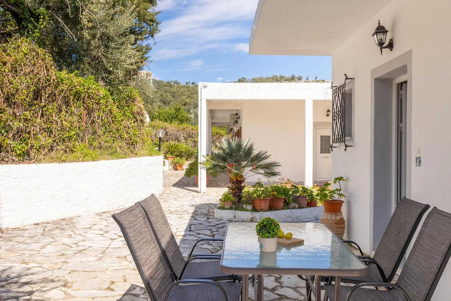 Patio in Katerina Horizon Apartments by Konnect - 1,8km from Ipsos beach