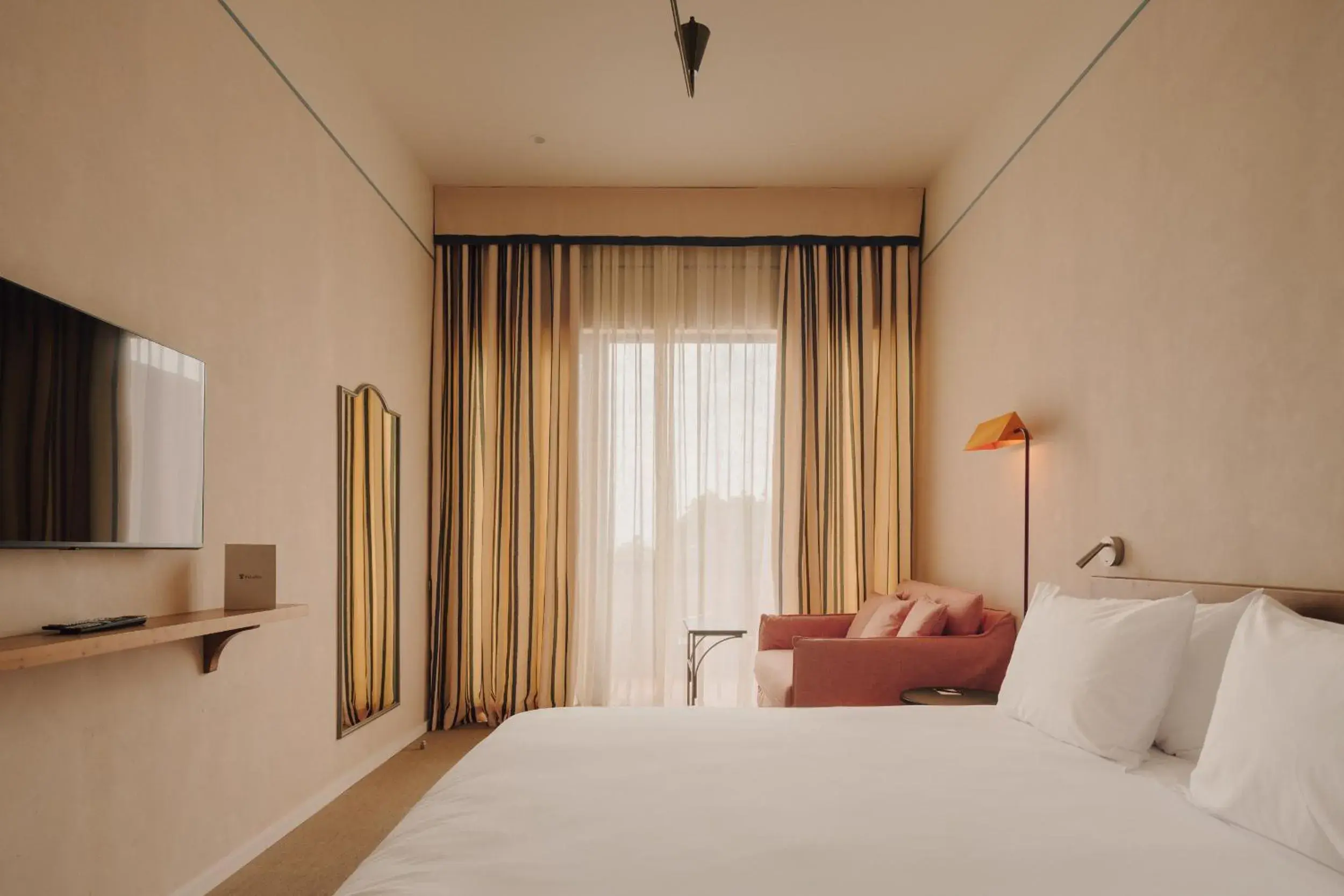 Deluxe Double or Twin Room with Mountain View in Pabellon Hotel Deluxe Double or Twin Room with Mountain View in Pabellon Hotel