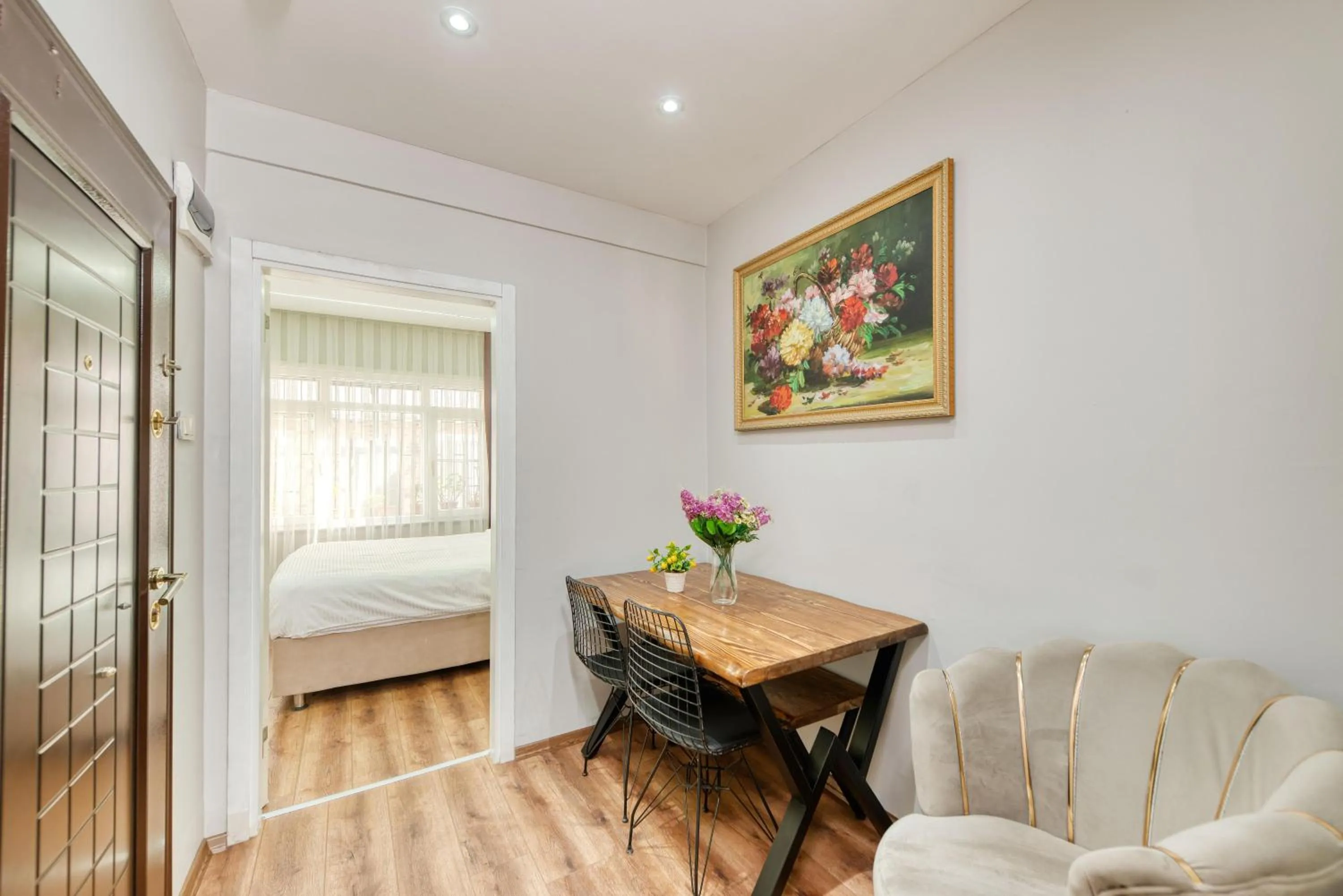 Apartment - single occupancy - Ground Floor in Bright Apart Hotel