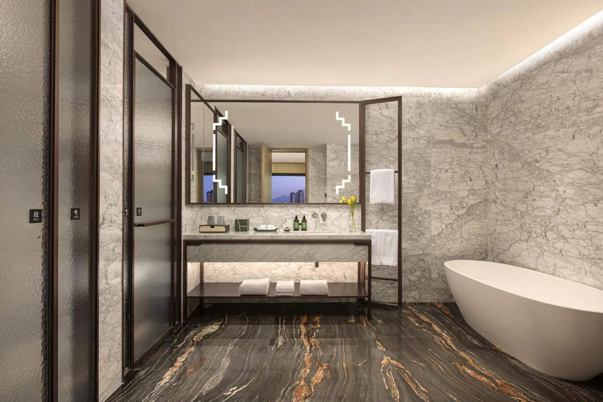 Photo of the whole room in Crowne Plaza Putian by IHG