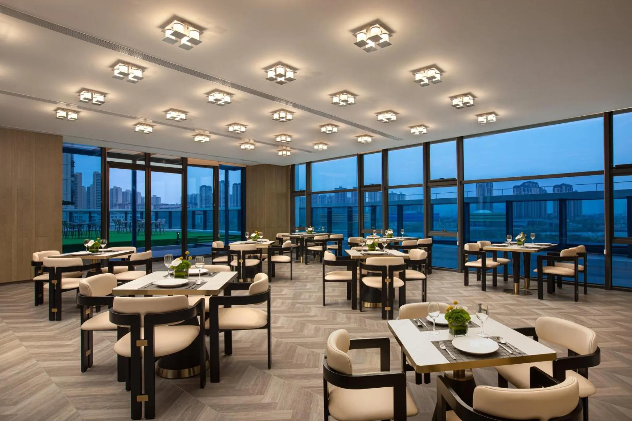 Restaurant/places to eat in Crowne Plaza Putian by IHG