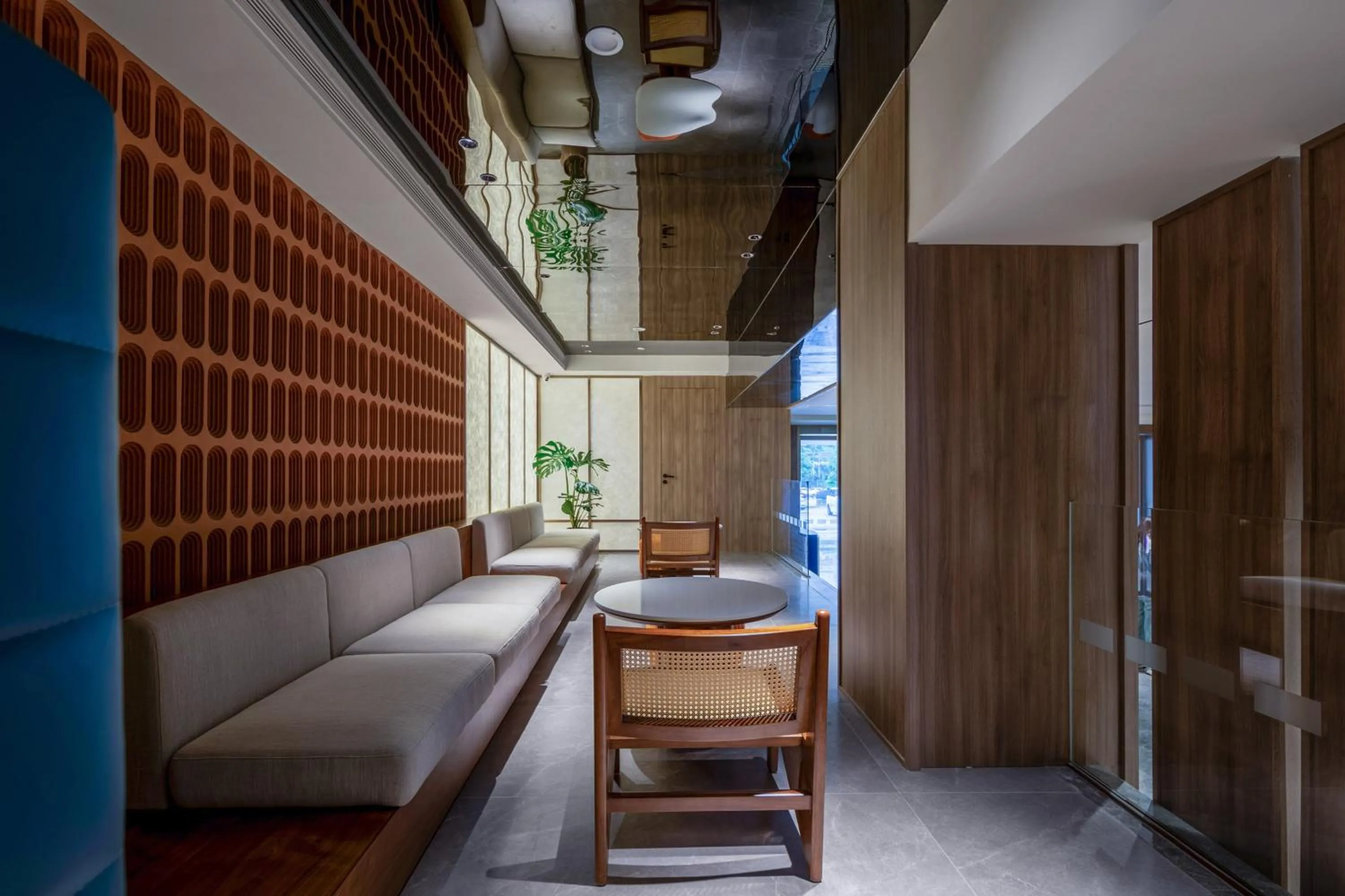 Property building, Bed in Holiday Inn Express Yibin Xuzhou by IHG