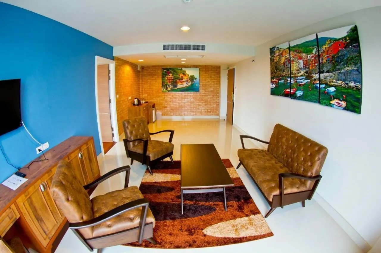 TV and multimedia in Coasta Bangsaen