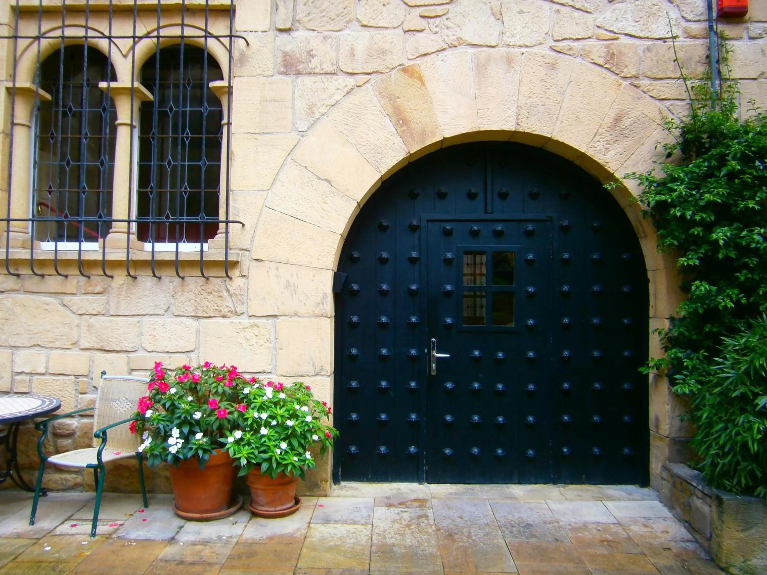 Facade/entrance in Hotel Palacete