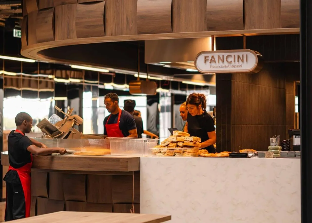 Restaurant/places to eat in NOTO Hotel