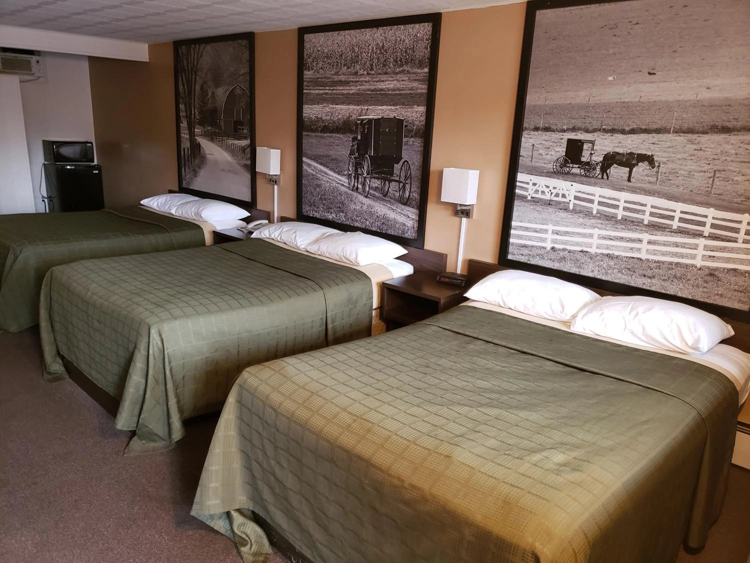 Bed in Mansfield Inn
