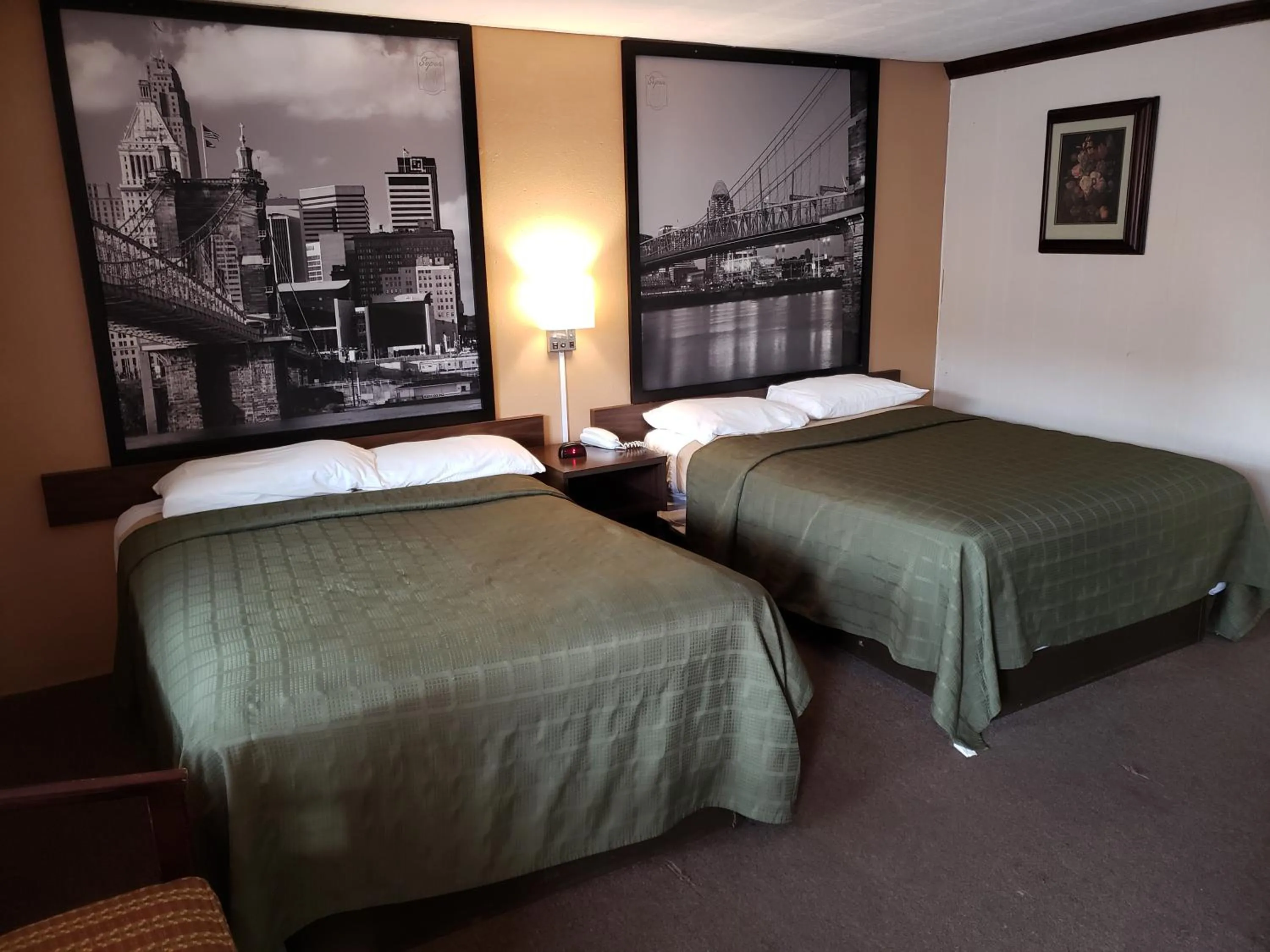 Bed in Mansfield Inn
