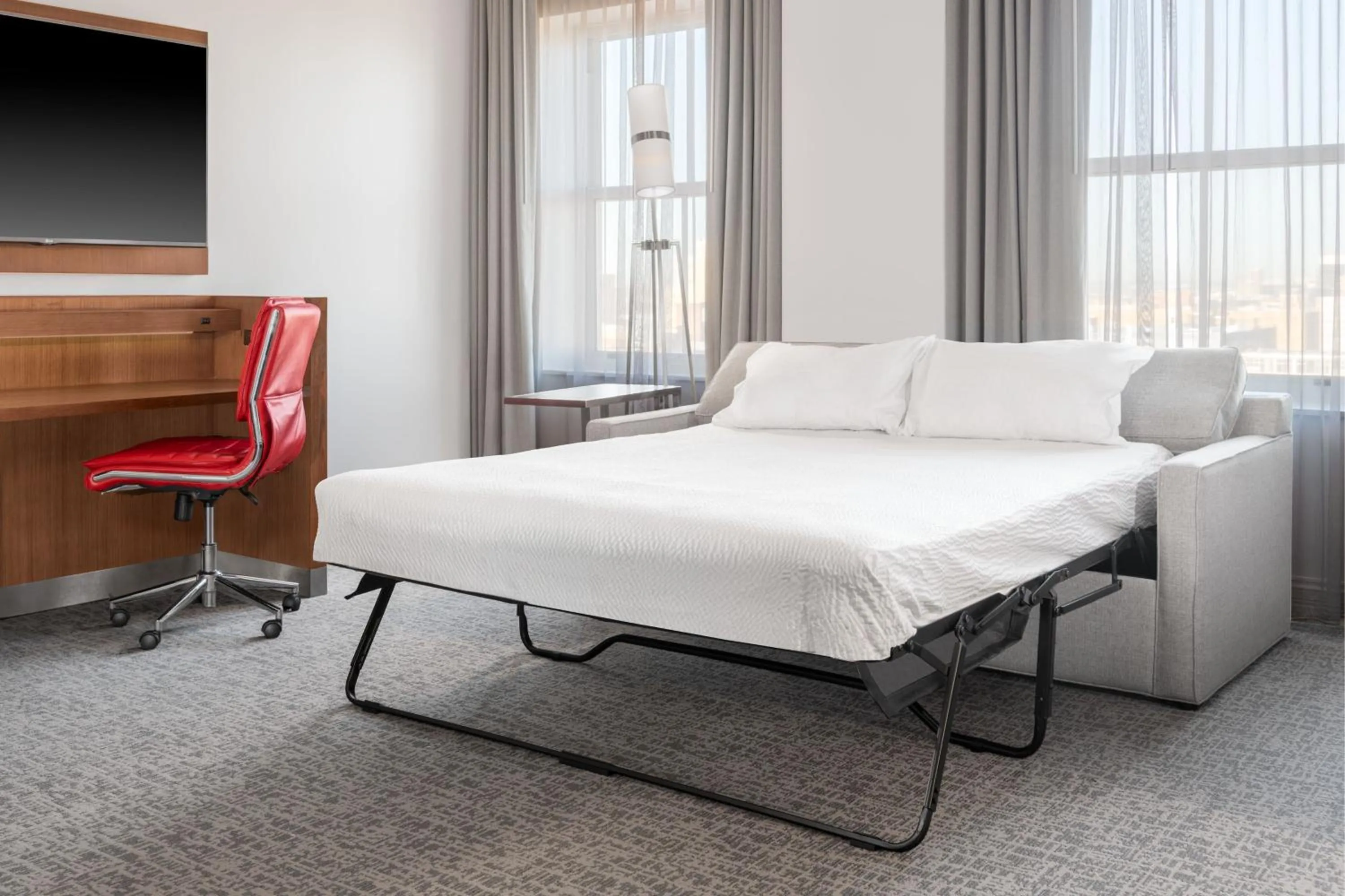 Photo of the whole room, Bed in Courtyard St. Louis Downtown/Convention Center